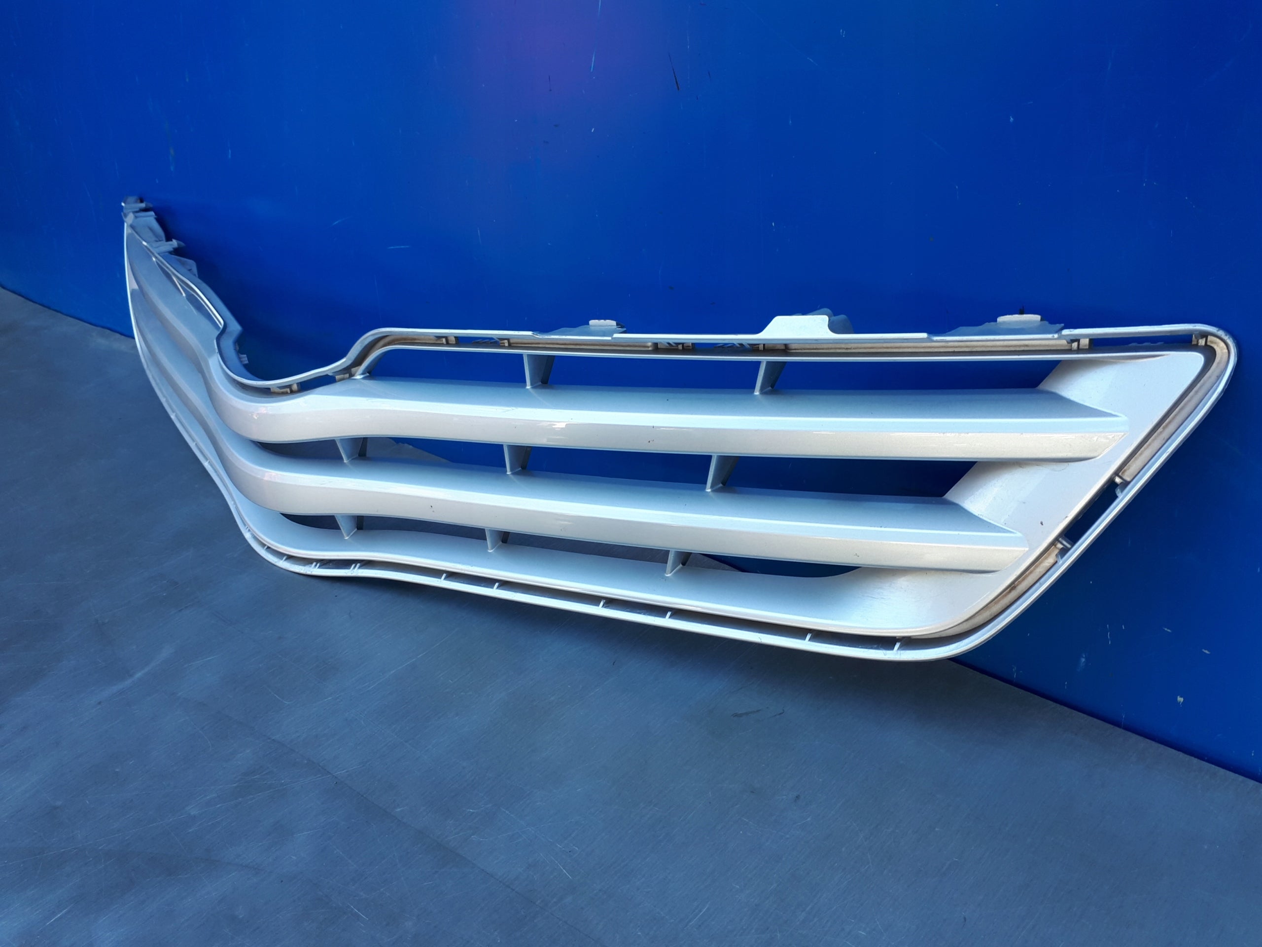 Kühlergrill Toyota 5 VERSO FRONTGRILL 531110F070 Kühlergitter