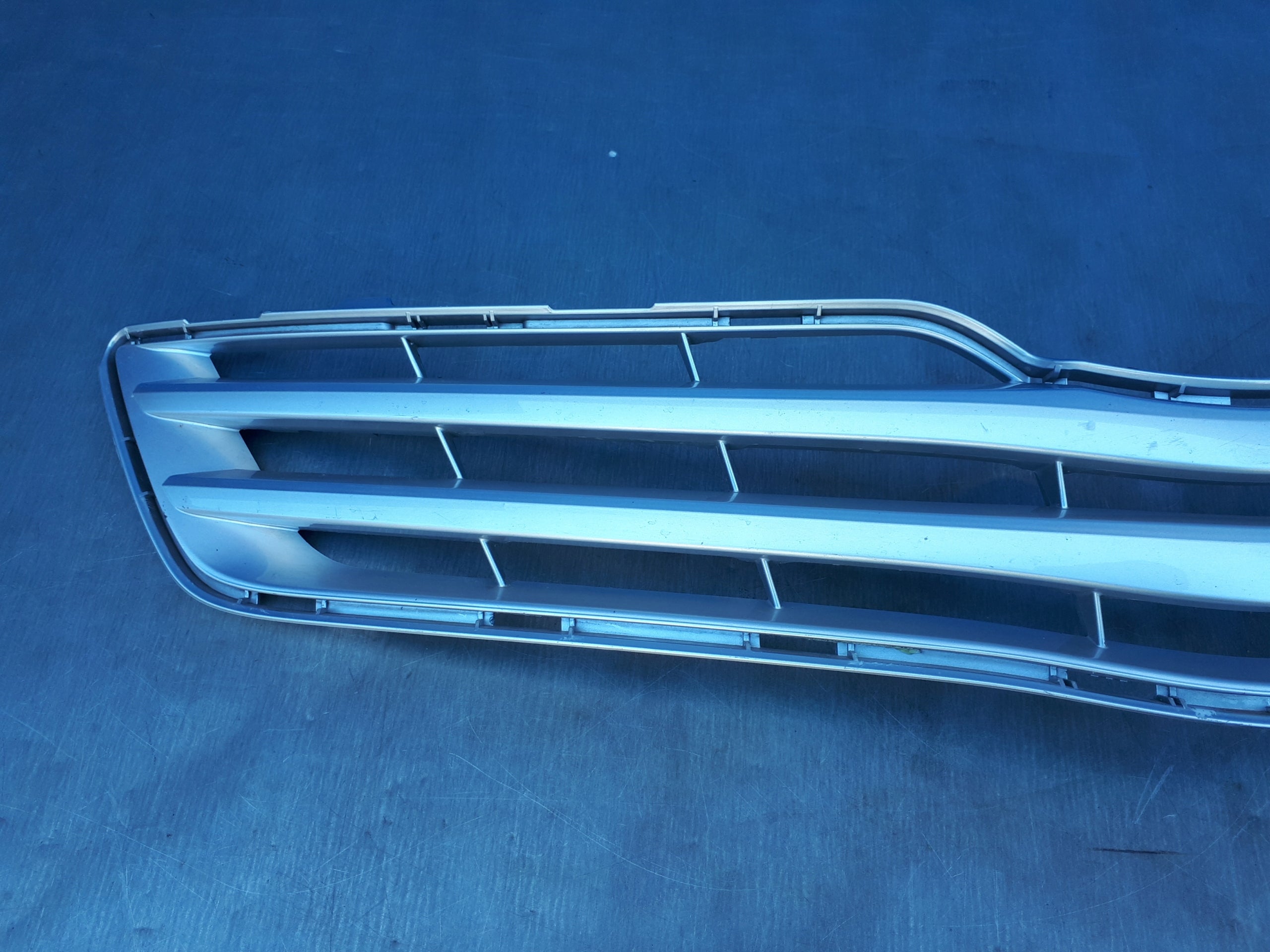 Kühlergrill Toyota 5 VERSO FRONTGRILL 531110F070 Kühlergitter