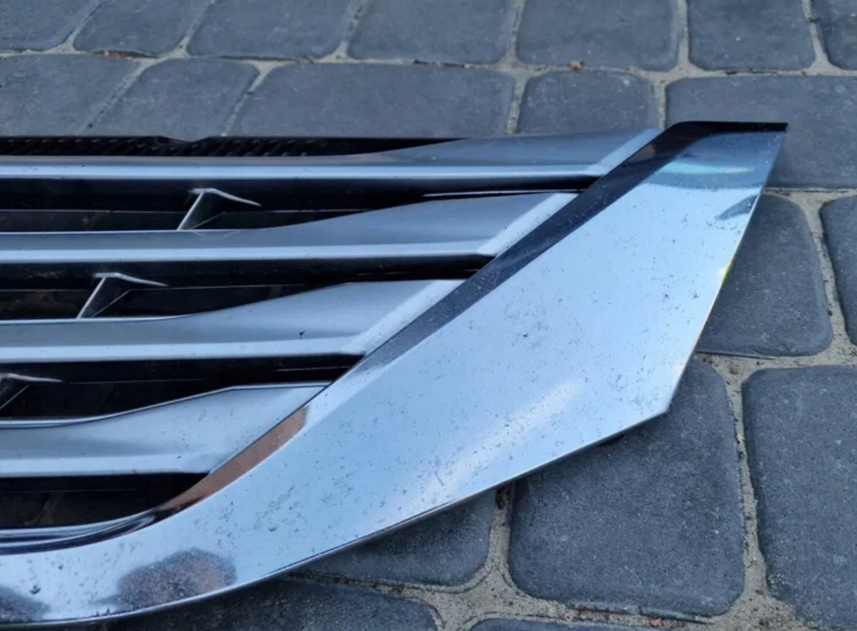 Kühlergrill Toyota 5 SIENNA CHR FRONTGRILL Kühlergitter