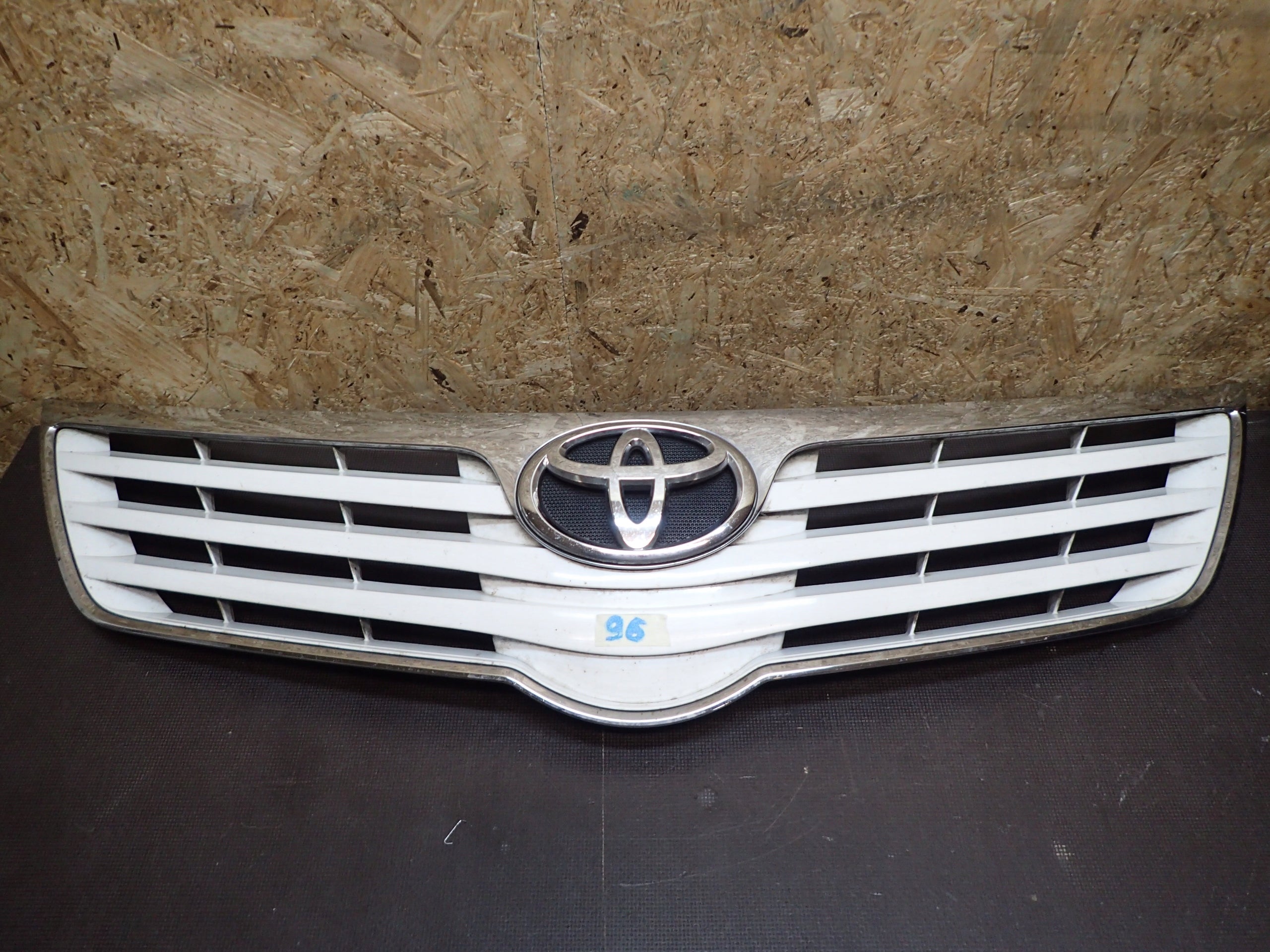  Kühlergrill Toyota AVENSIS FRONTGRILL Kühlergitter product image