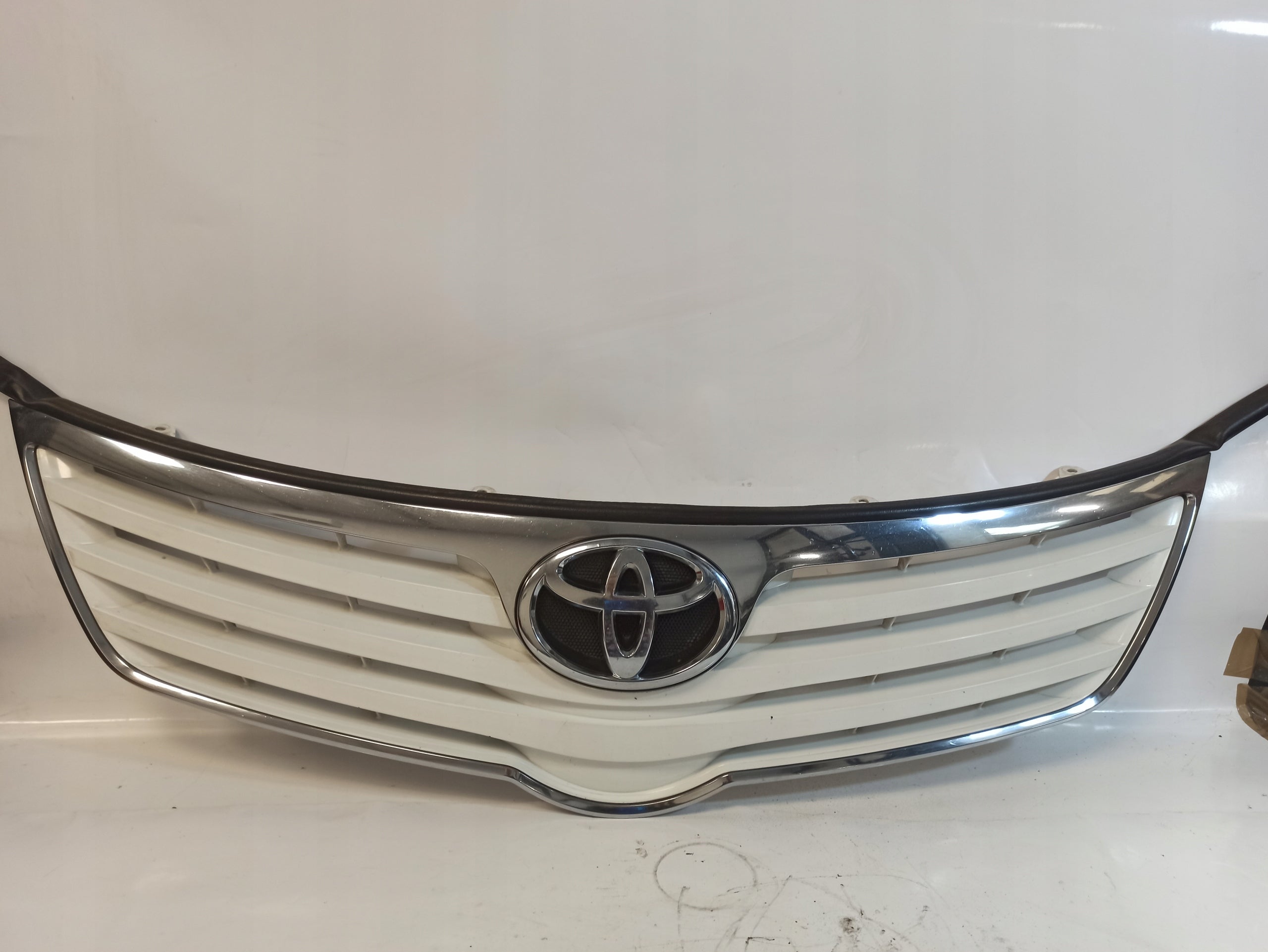  Kühlergrill Toyota AVENSIS T25 FRONTGRILL 5310005110 Kühlergitter product image