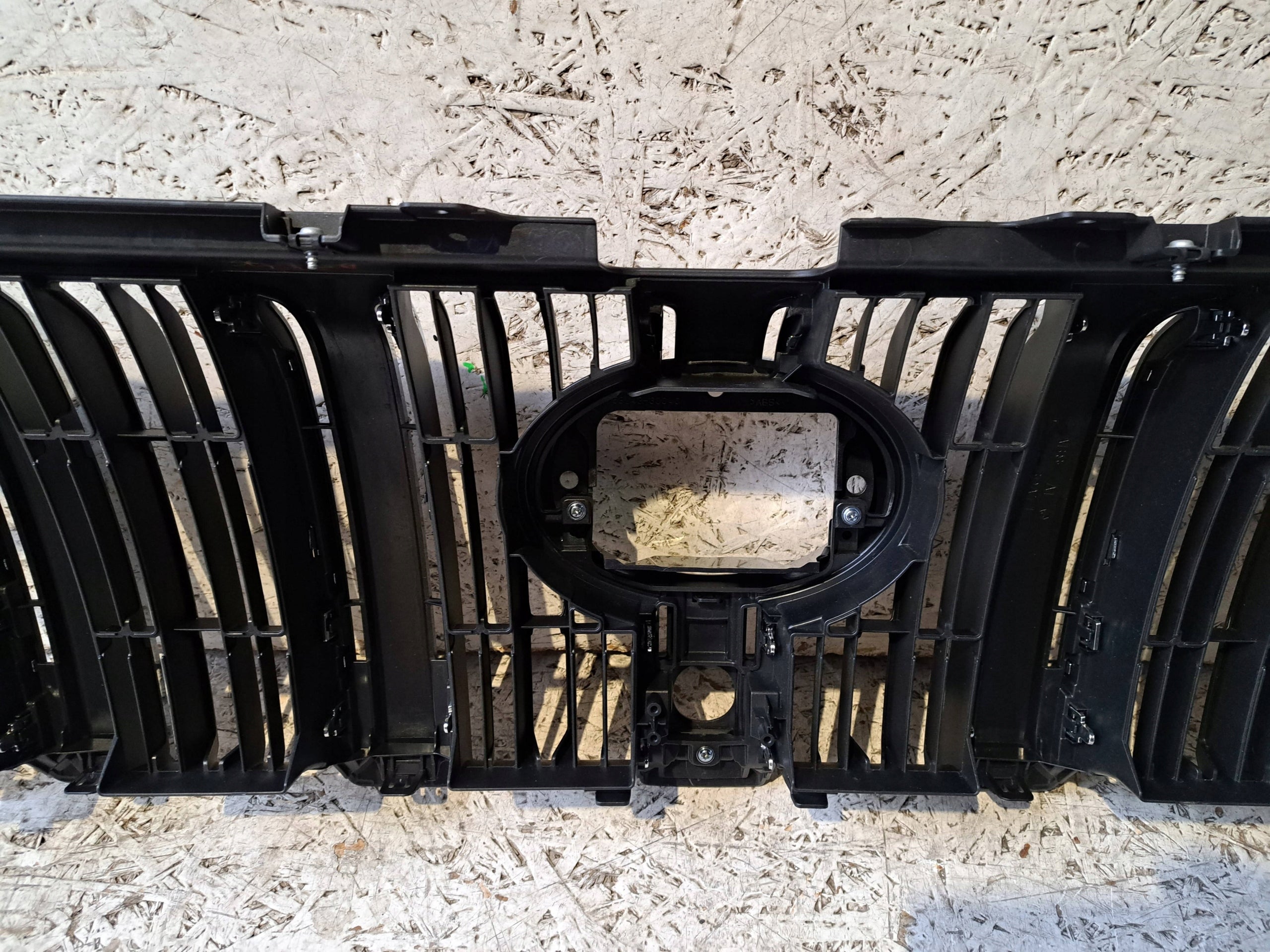 Kühlergrill Toyota LAND 5 E FRONTGRILL 5310160C01 Kühlergitter