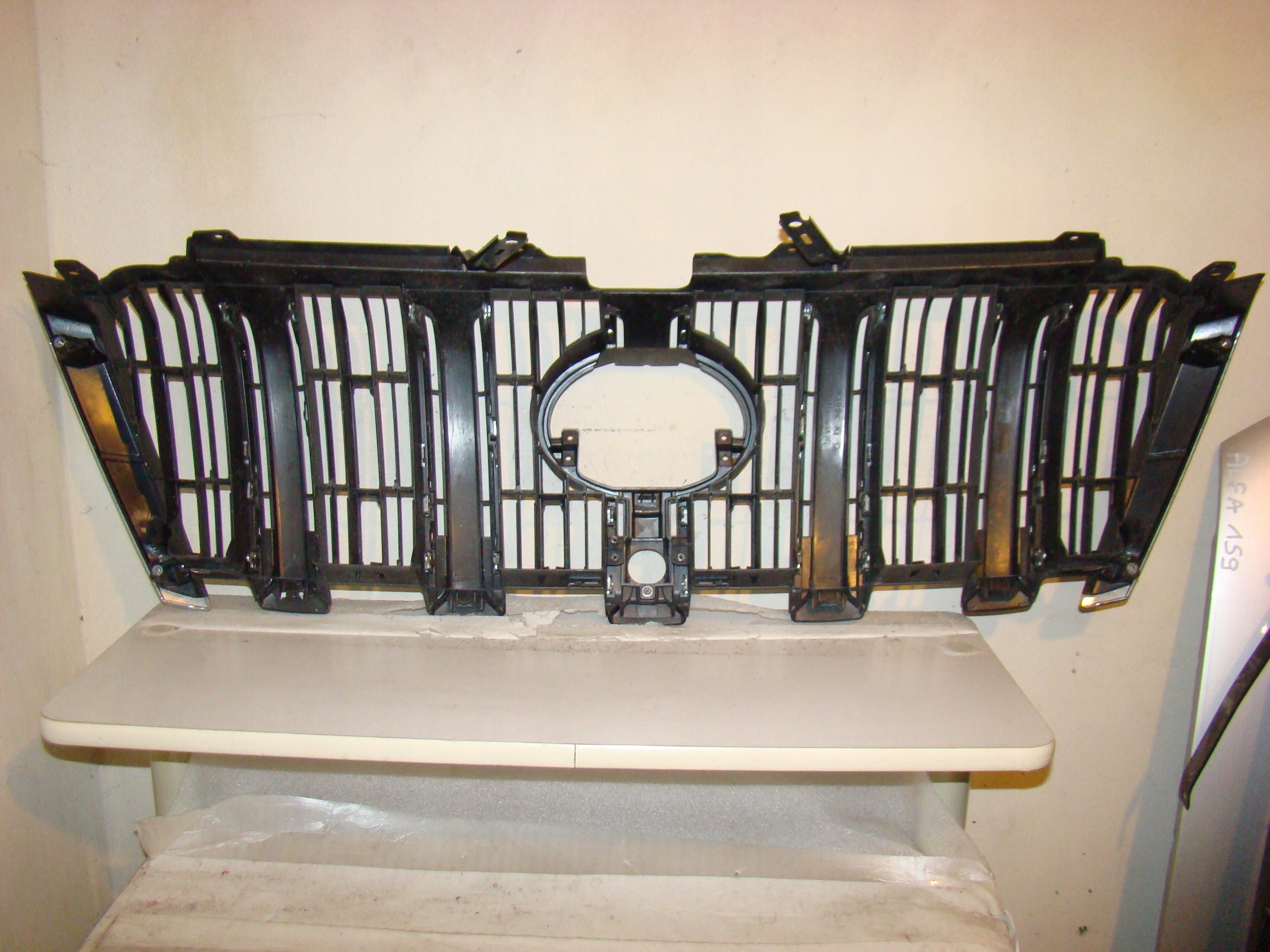 Kühlergrill Toyota LAND CRUISER FRONTGRILL Kühlergitter