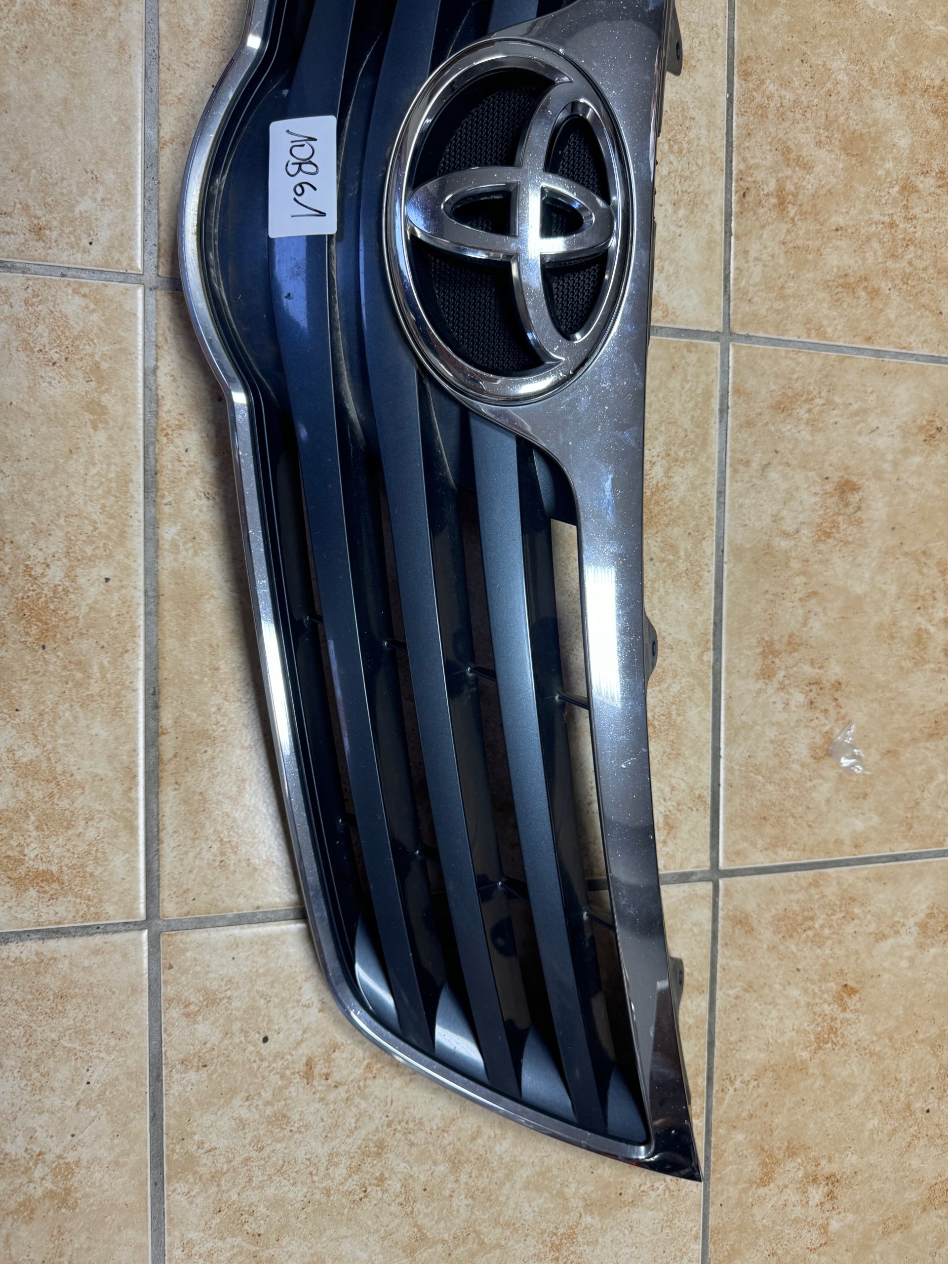 Kühlergrill Toyota AVENSIS T27 FRONTGRILL Kühlergitter