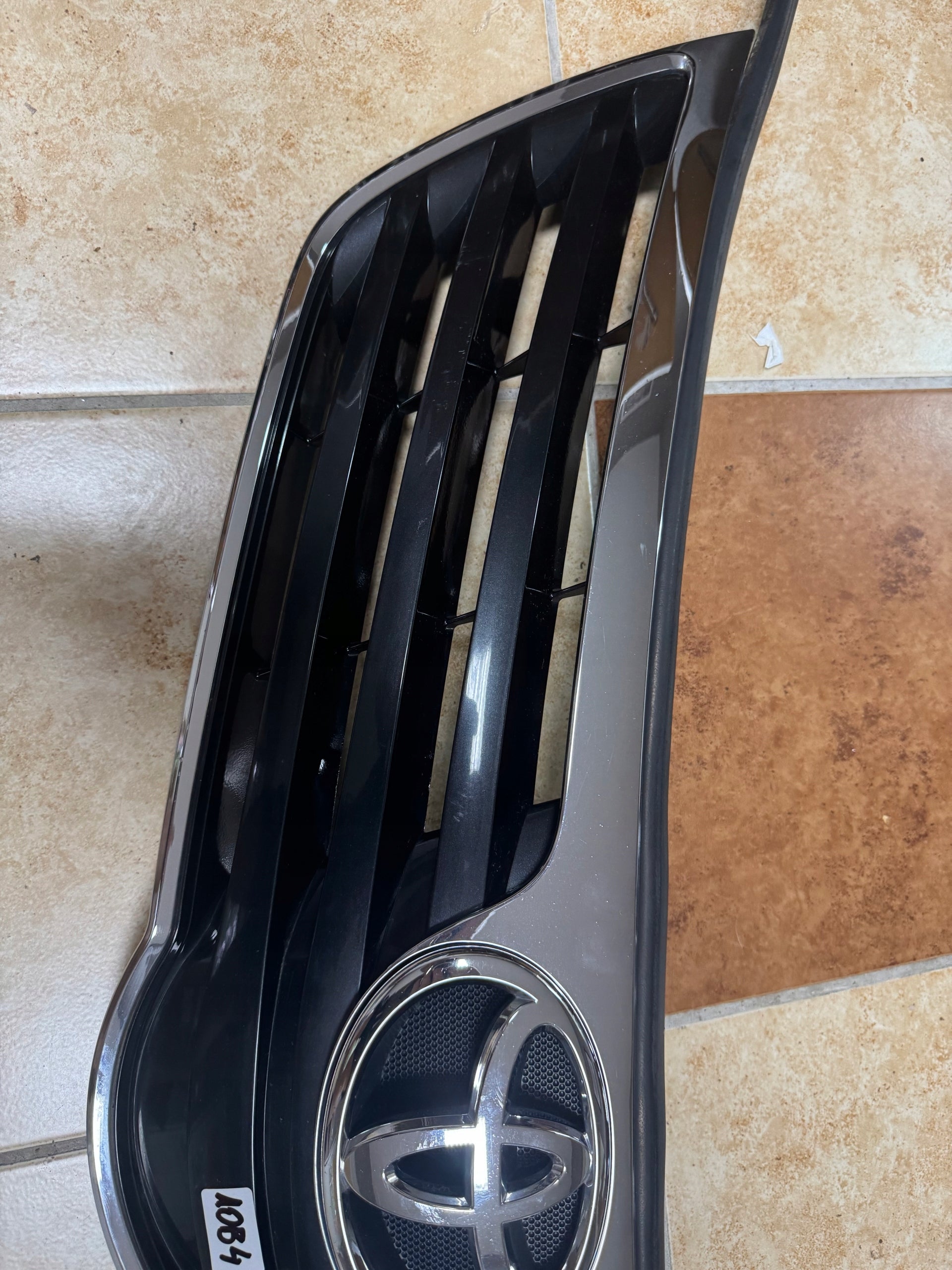 Kühlergrill Toyota AVENSIS T27 FRONTGRILL Kühlergitter