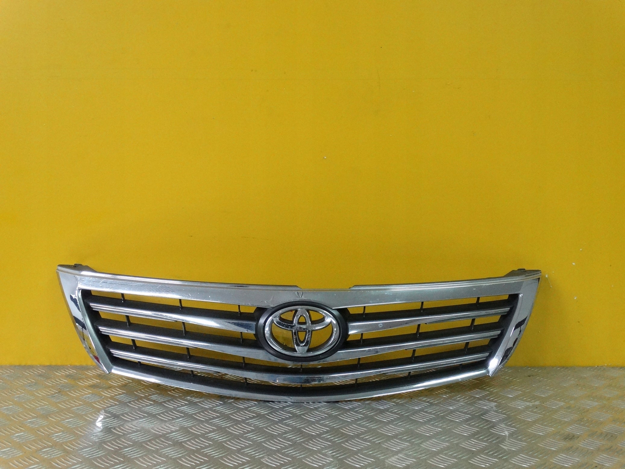 Kühlergrill Toyota E CAMRY 5 FRONTGRILL 5310106290 Kühlergitter