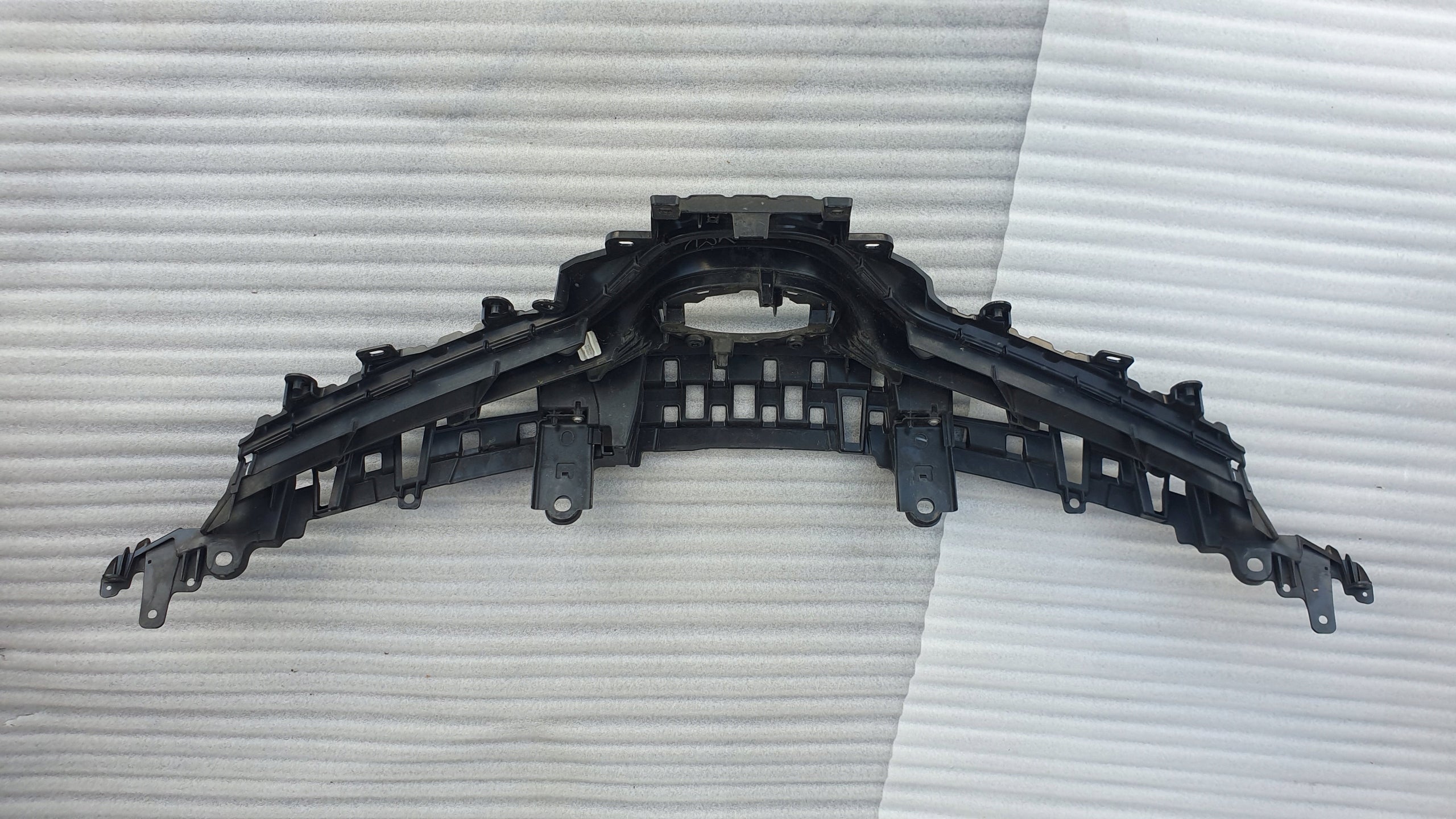 Kühlergrill Toyota V CAMRY 5 E FRONTGRILL 5311133480 Kühlergitter