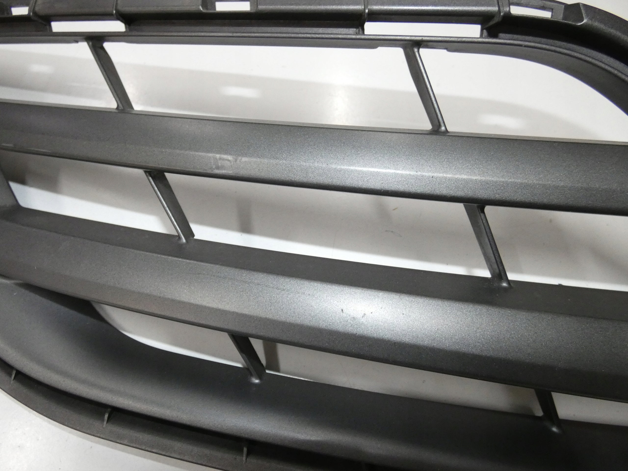 Kühlergrill Toyota COROLLA CAMRY E 5 FRONTGRILL 5311102570 Kühlergitter