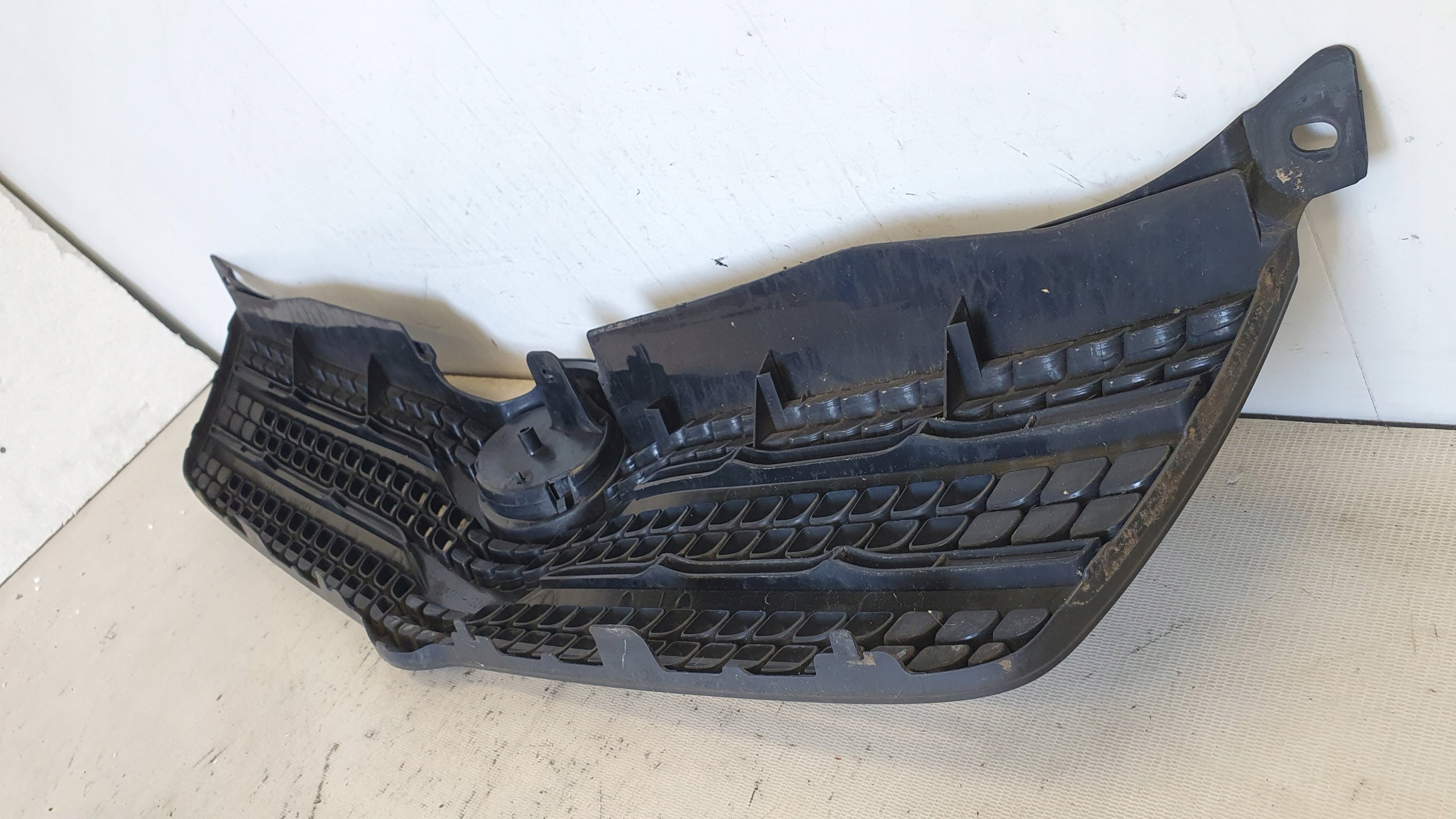 Kühlergrill Toyota 5 COROLLA VERSO FRONTGRILL 5311113240 Kühlergitter