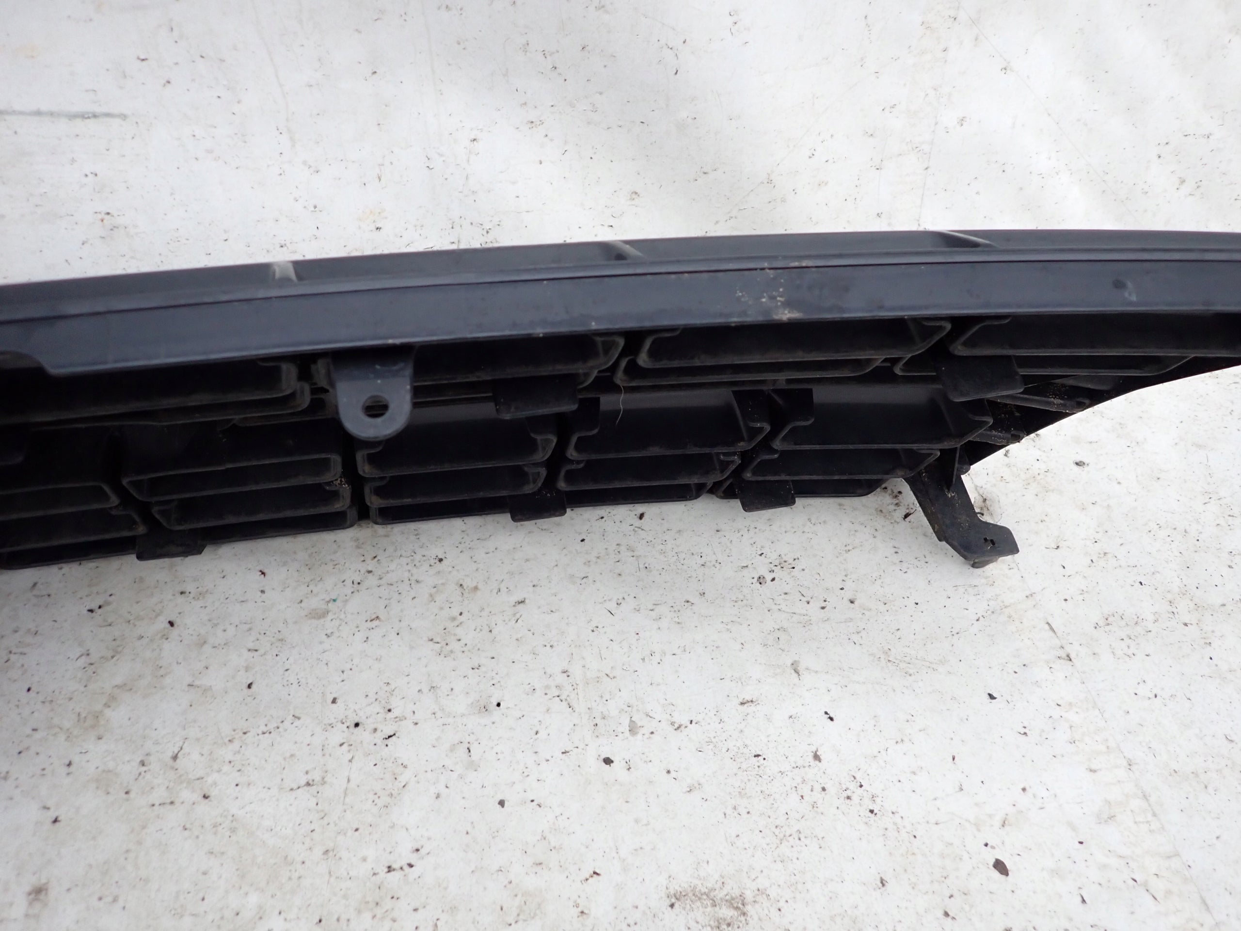 Kühlergrill Toyota 5 V HIACE FRONTGRILL 5311126380 Kühlergitter