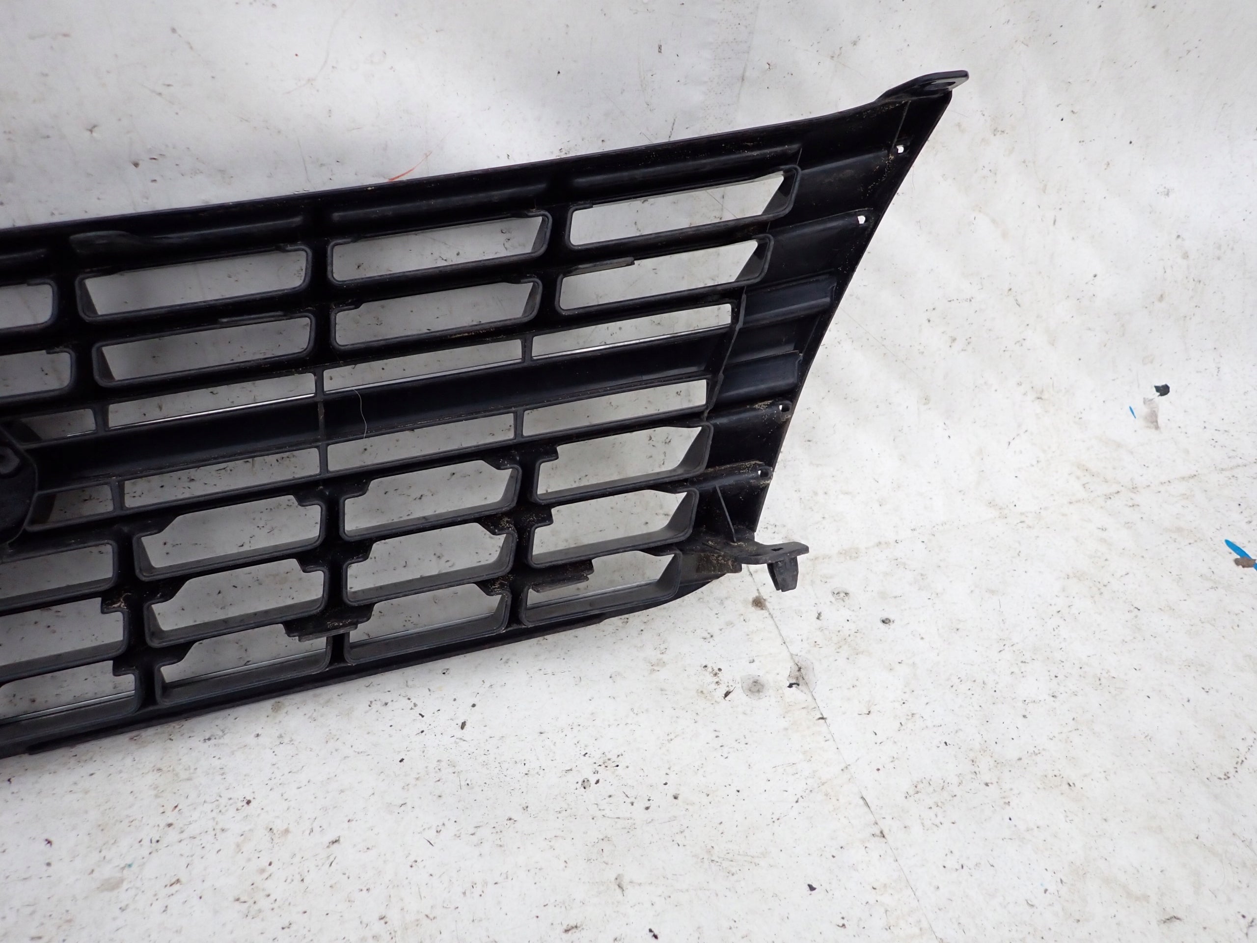 Kühlergrill Toyota 5 V HIACE FRONTGRILL 5311126380 Kühlergitter