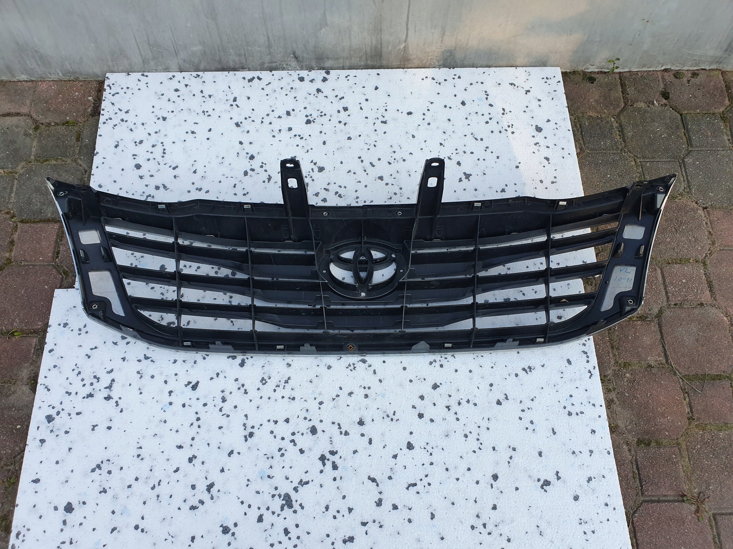 Kühlergrill Toyota CHR V E HILUX 5 FRONTGRILL 531000K620 Kühlergitter