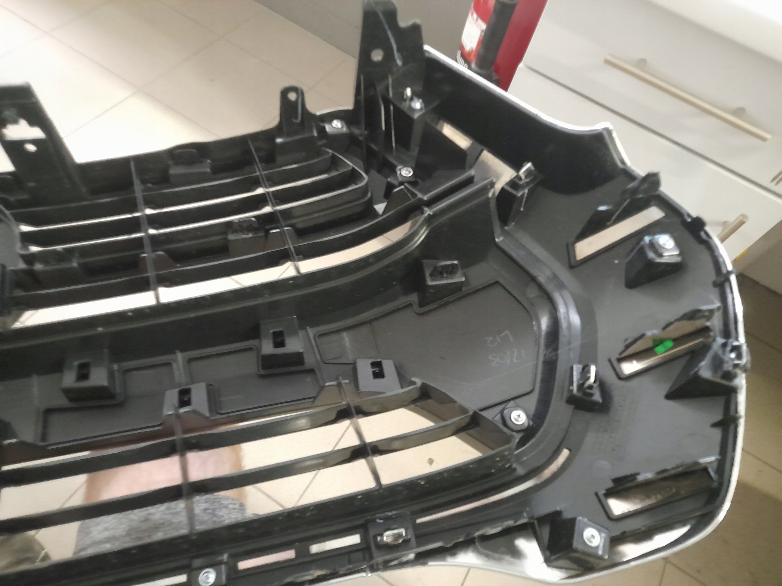 Kühlergrill Toyota V HILUX FRONTGRILL 531000KK00 Kühlergitter