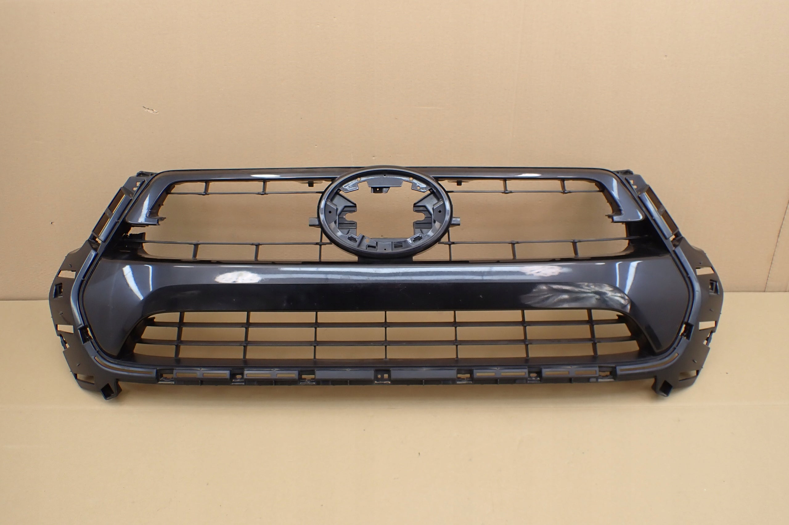 Kühlergrill Toyota HILUX E 5 V FRONTGRILL 531000KK00 Kühlergitter