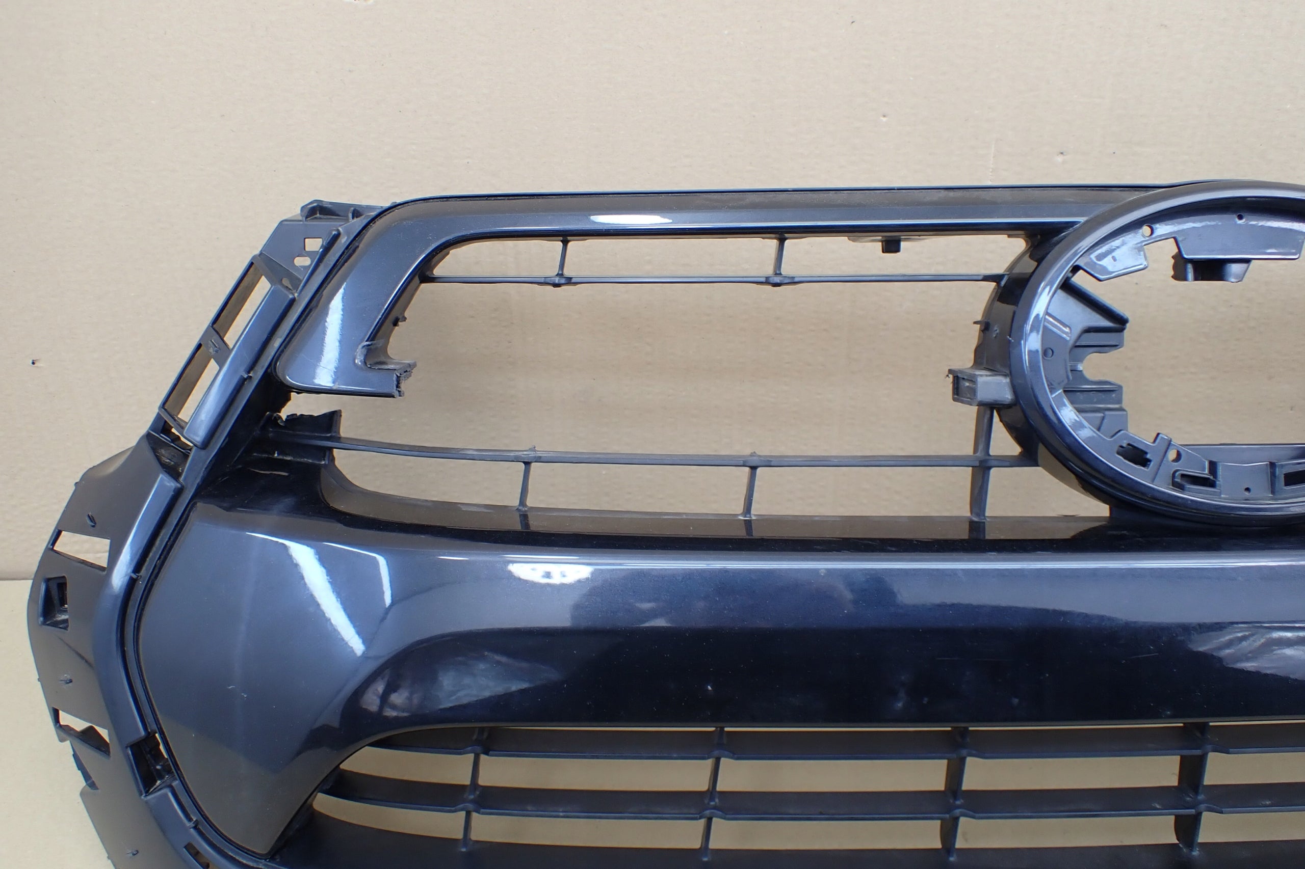 Kühlergrill Toyota HILUX E 5 V FRONTGRILL 531000KK00 Kühlergitter