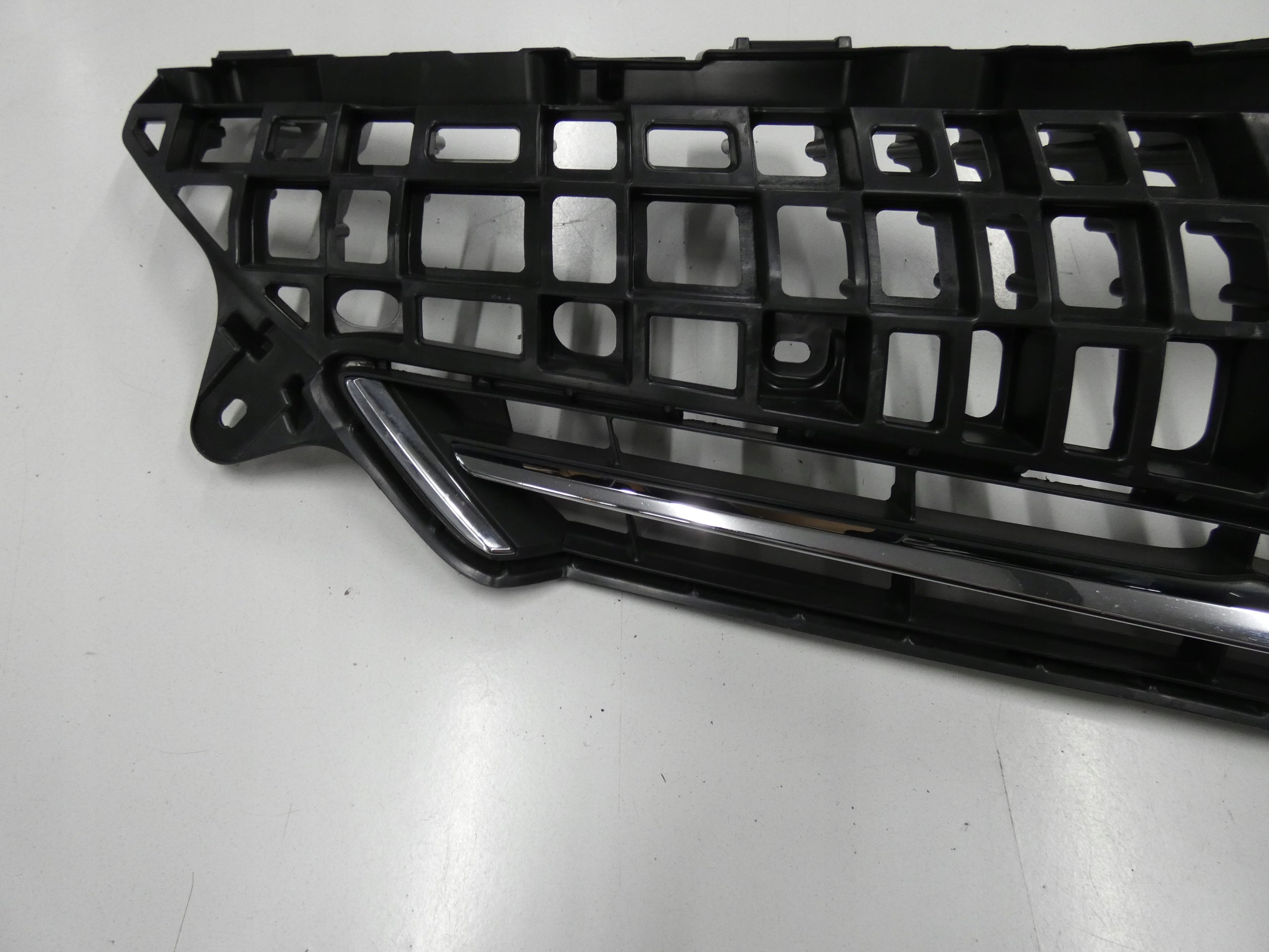 Kühlergrill Toyota PRIUS  5 E FRONTGRILL 5310147010 Kühlergitter