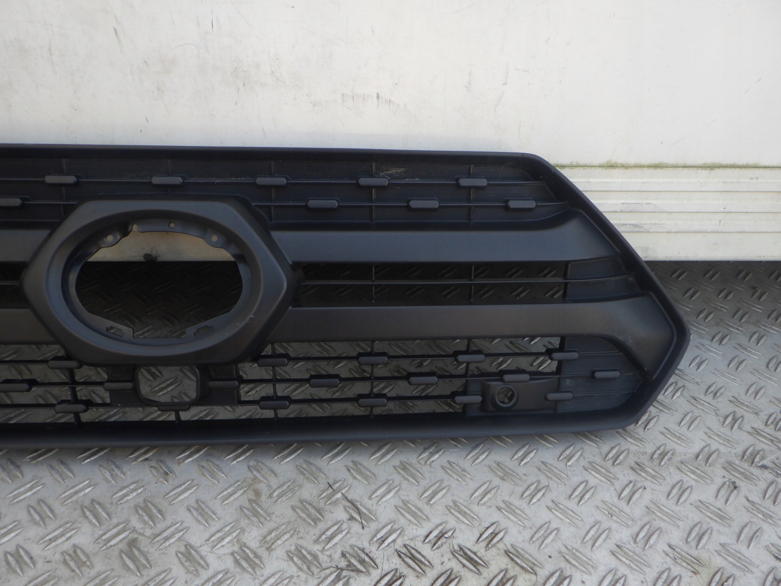 Kühlergrill Toyota E 5 RAV4 FRONTGRILL 5311142220 Kühlergitter