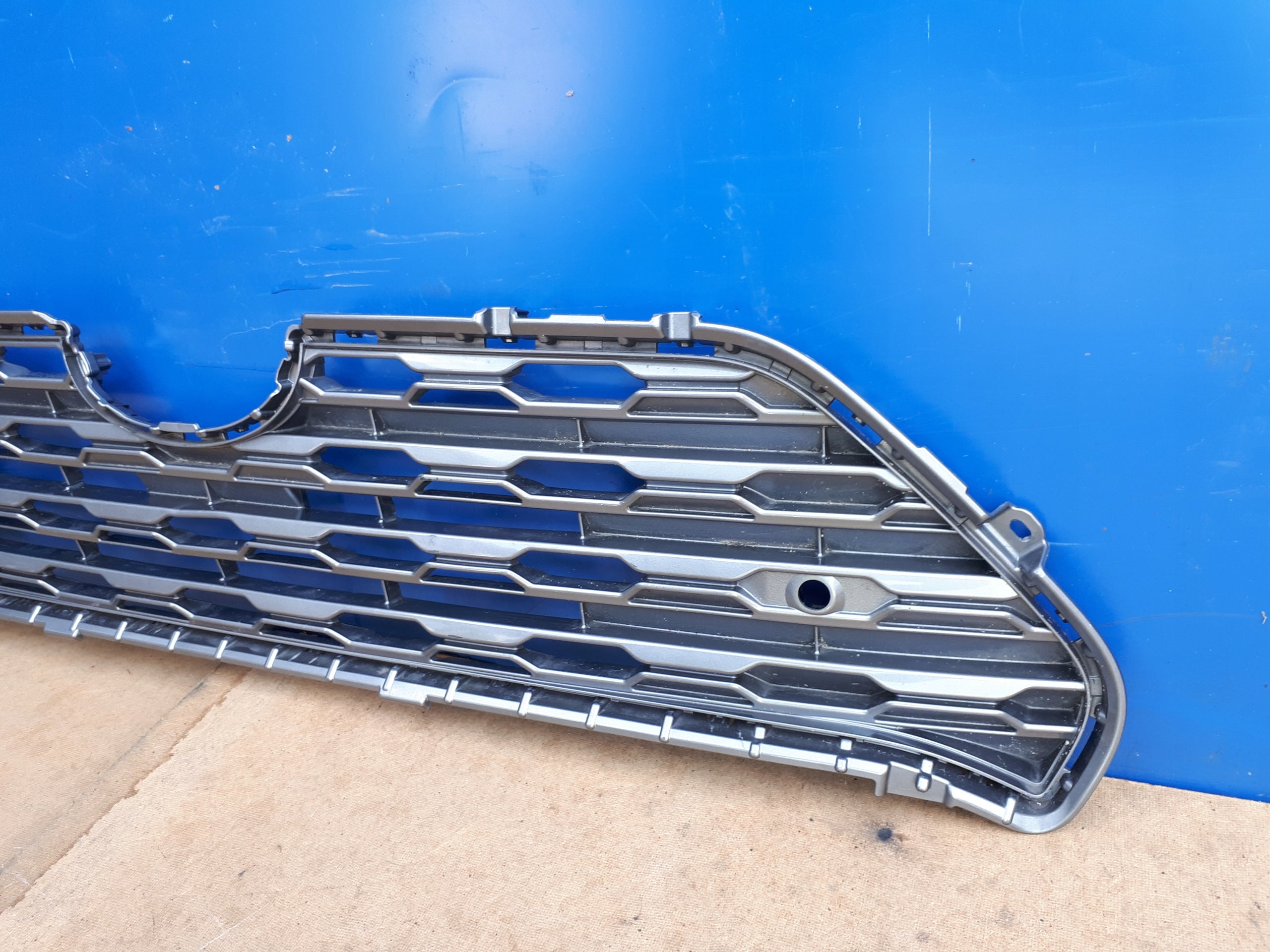 Kühlergrill Toyota E 5 RAV4 FRONTGRILL 5311242190 Kühlergitter