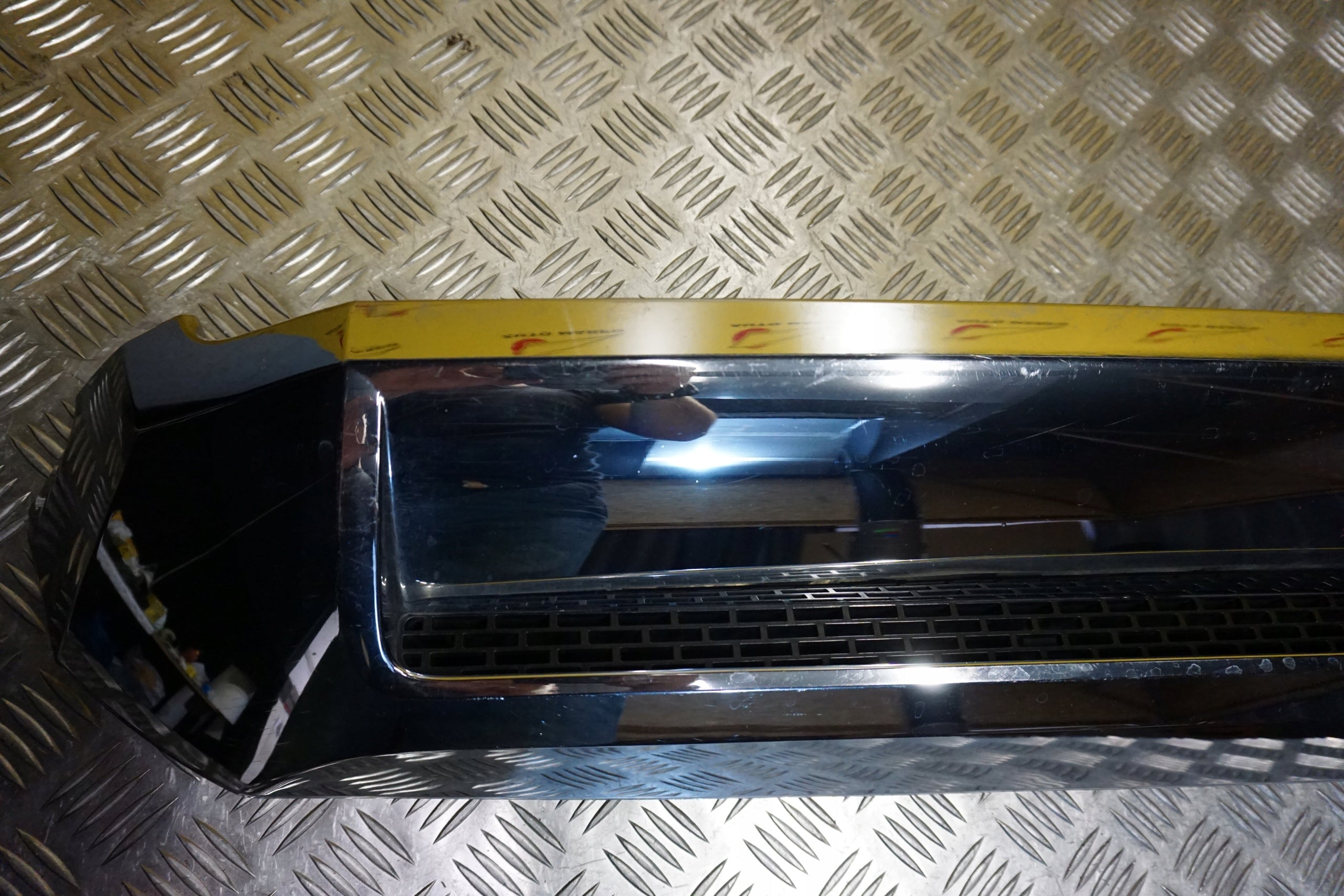 Kühlergrill Toyota TUNDRA E FRONTGRILL Kühlergitter