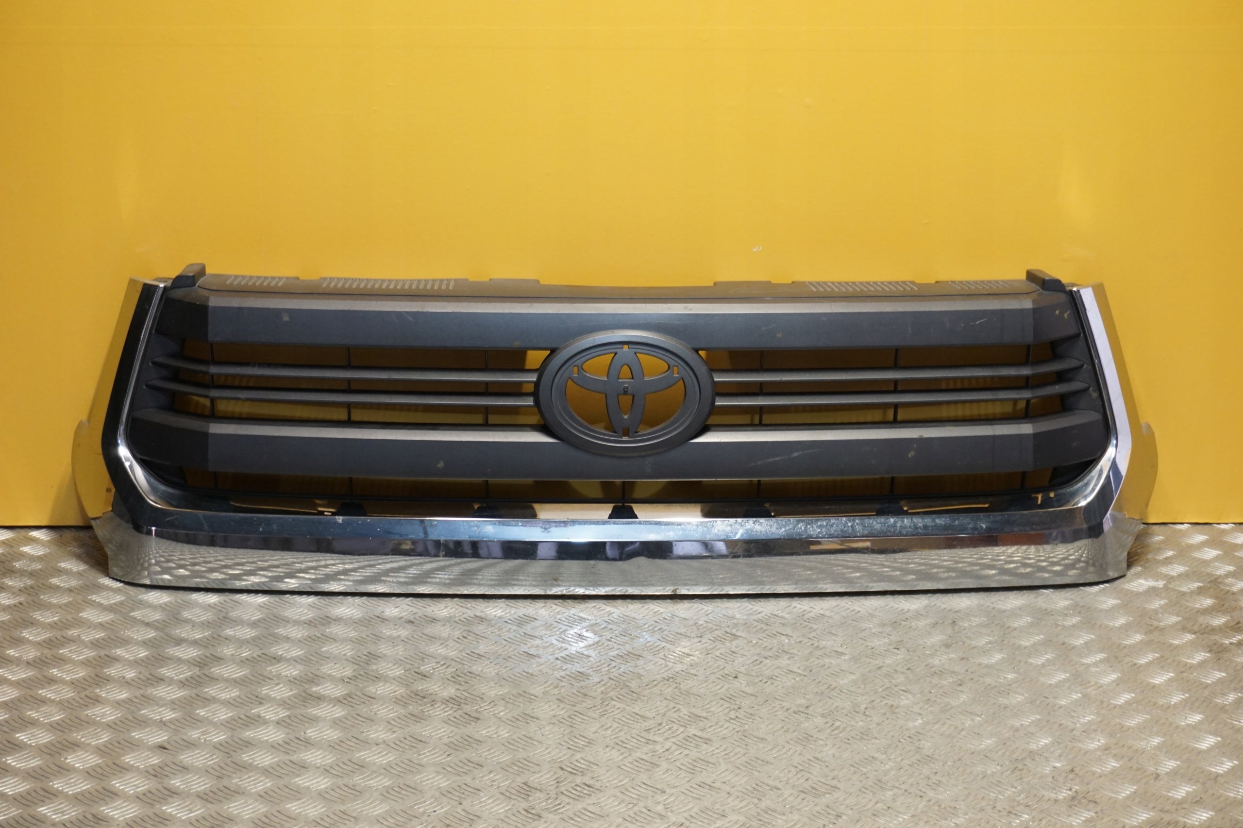  Grille de radiateur Toyota 5 TUNDRA CHR FRONT GRILL 531000C290 calandre  product image