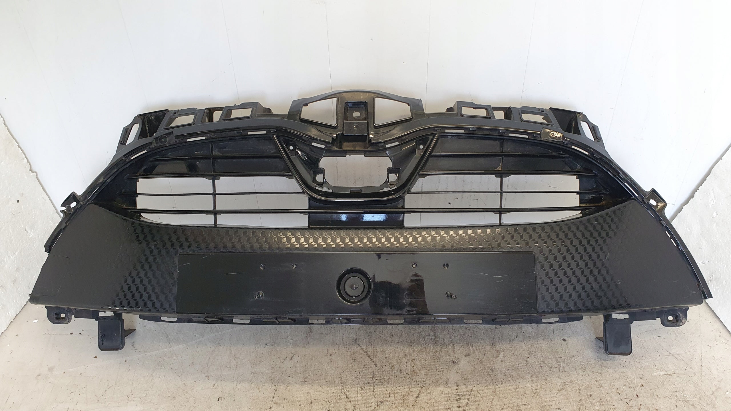  Kühlergrill Toyota V YARIS I FRONTGRILL 531010DG60 Kühlergitter product image