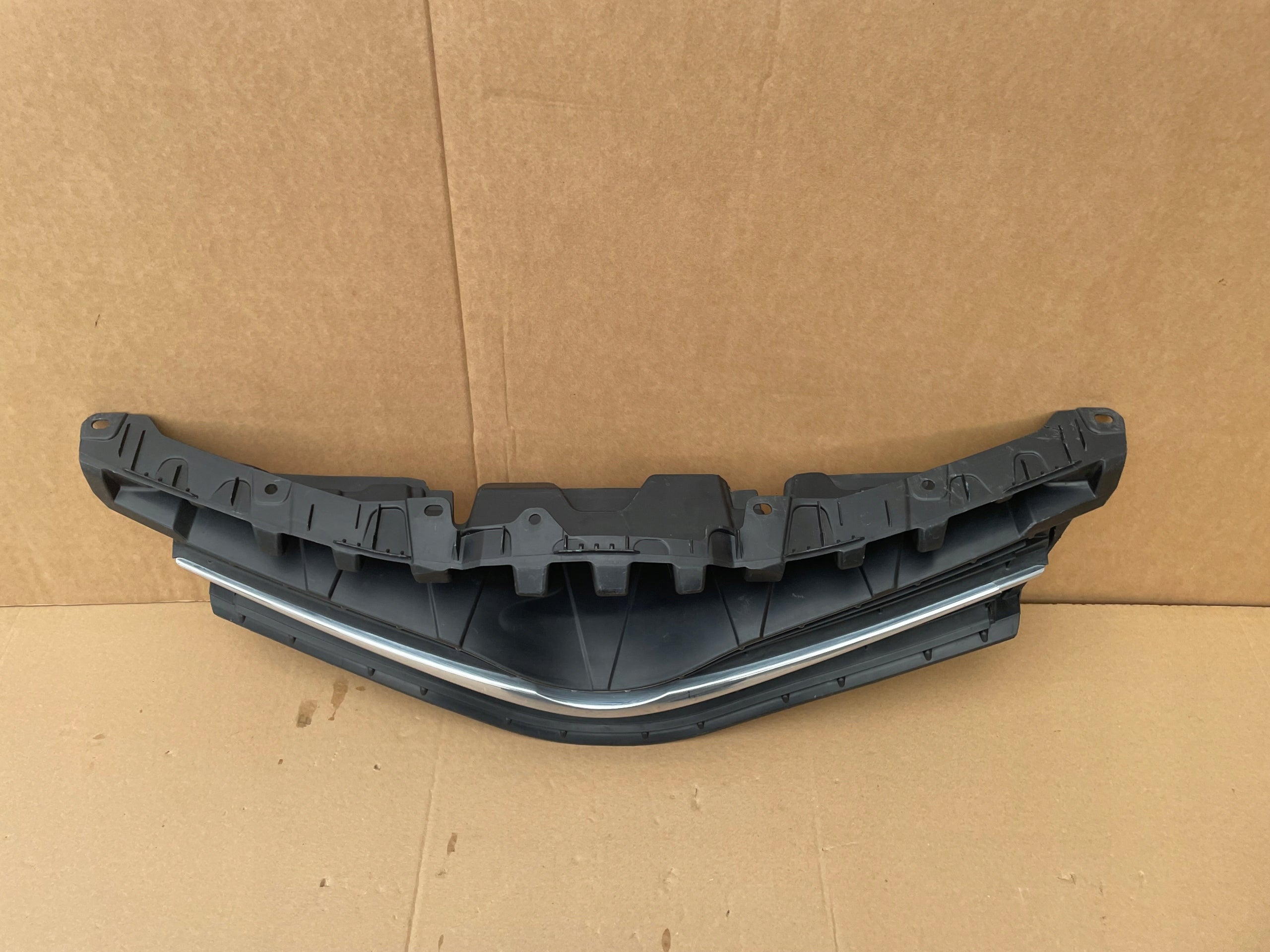 Kühlergrill Toyota E 5 YARIS I FRONTGRILL 531010D220 Kühlergitter