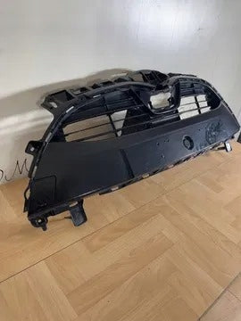 Kühlergrill Toyota E V YARIS I FRONTGRILL 53111K0020 Kühlergitter