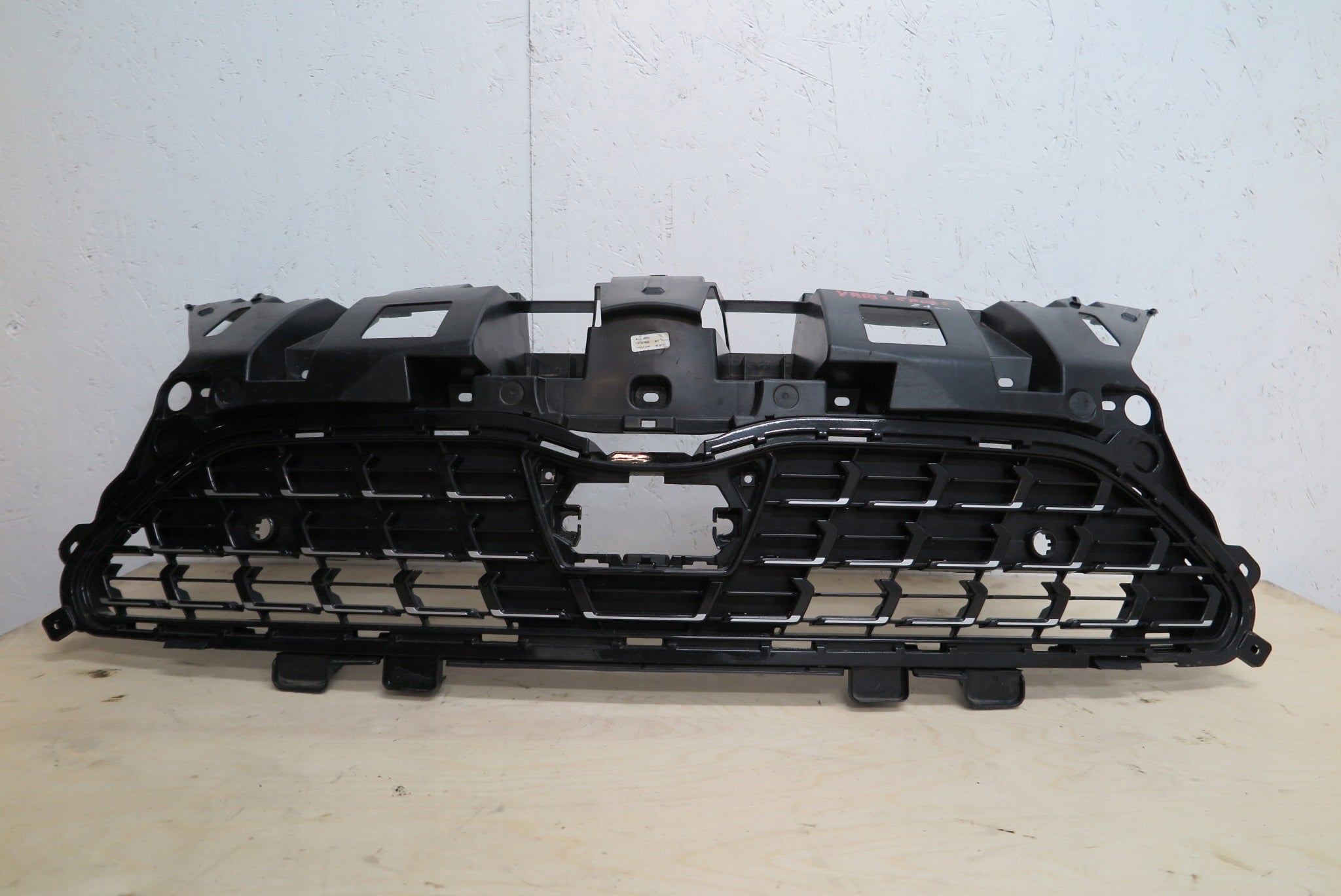  Kühlergrill Toyota YARIS CROSS 5 E FRONTGRILL 531010DB40 Kühlergitter product image