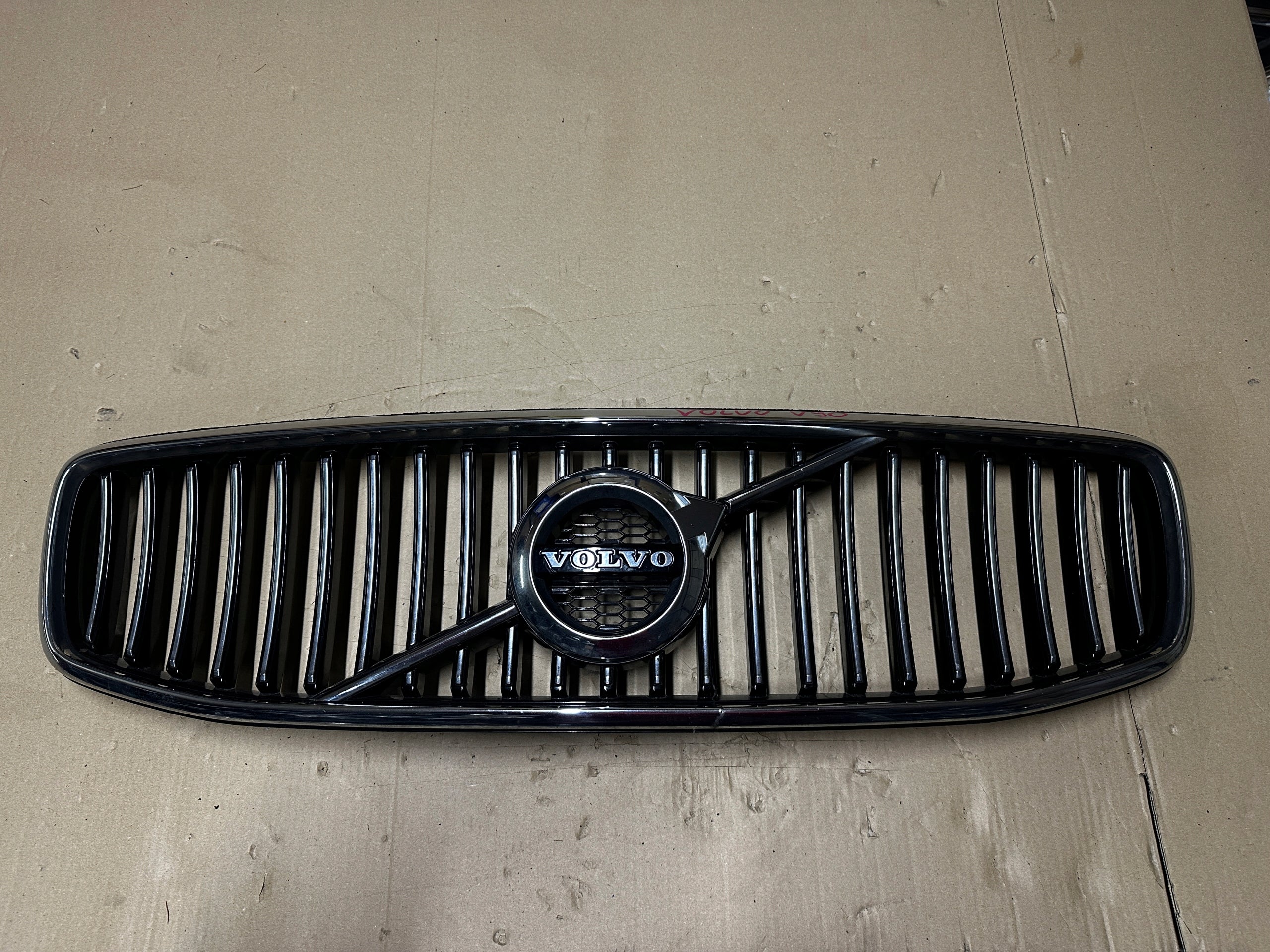 Kühlergrill Volvo V90 40 142 CROSS COUNTRY FRONTGRILL 31383520 Kühlergitter