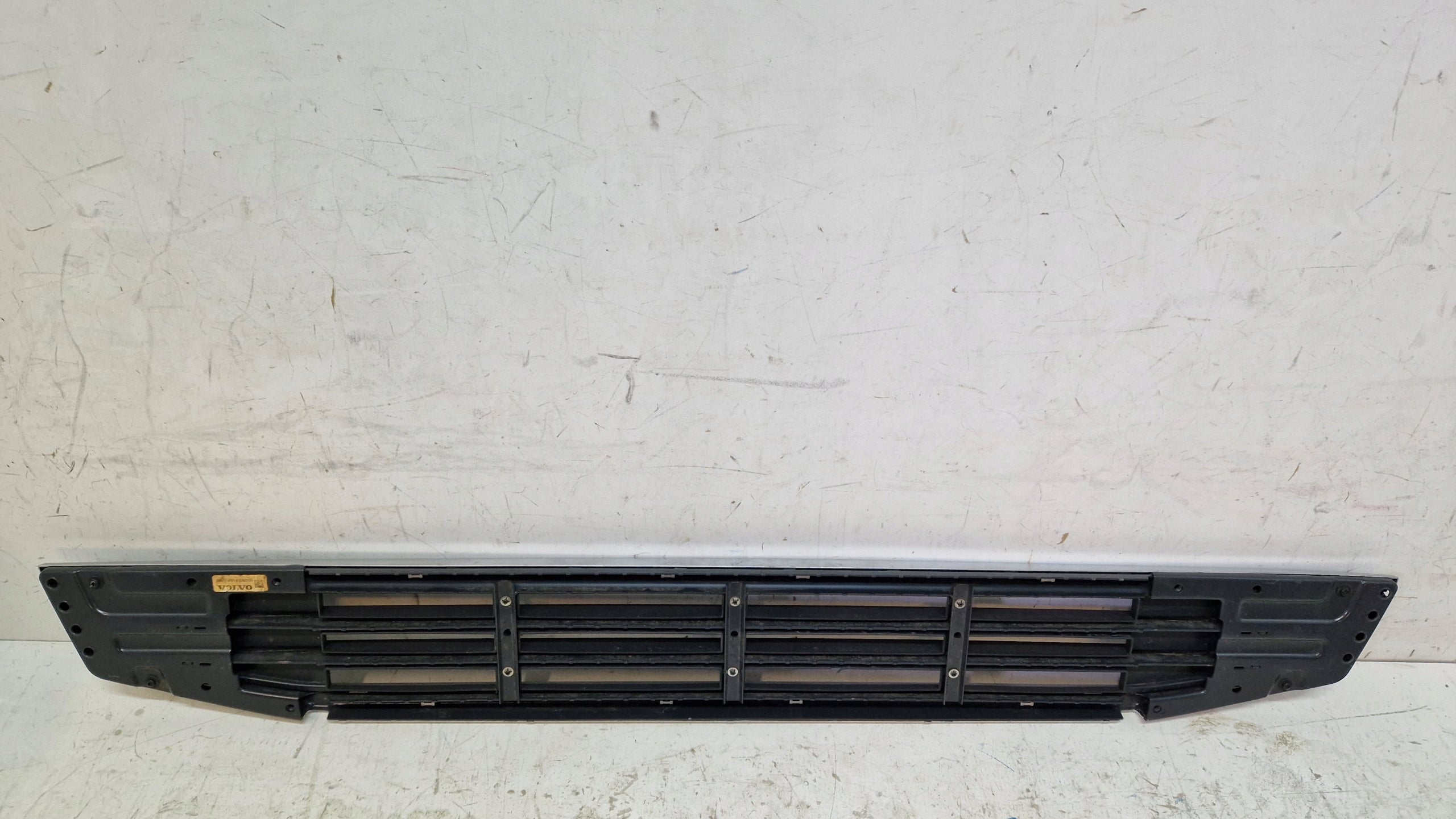 Kühlergrill Volvo  FRONTGRILL 82213122 Kühlergitter