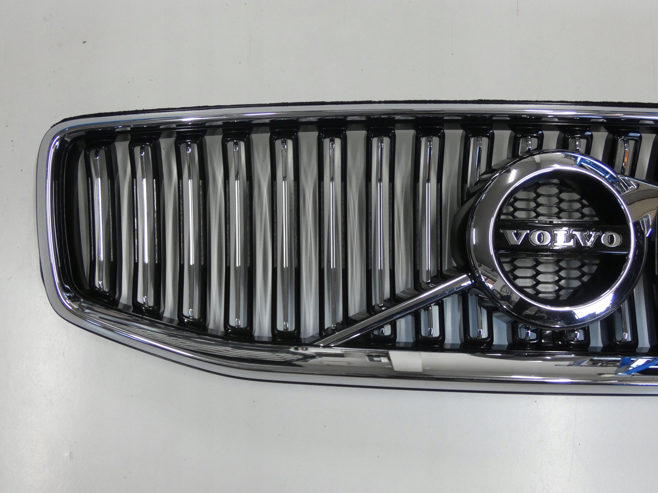 Kühlergrill Volvo V60 I FRONTGRILL 32132218 Kühlergitter