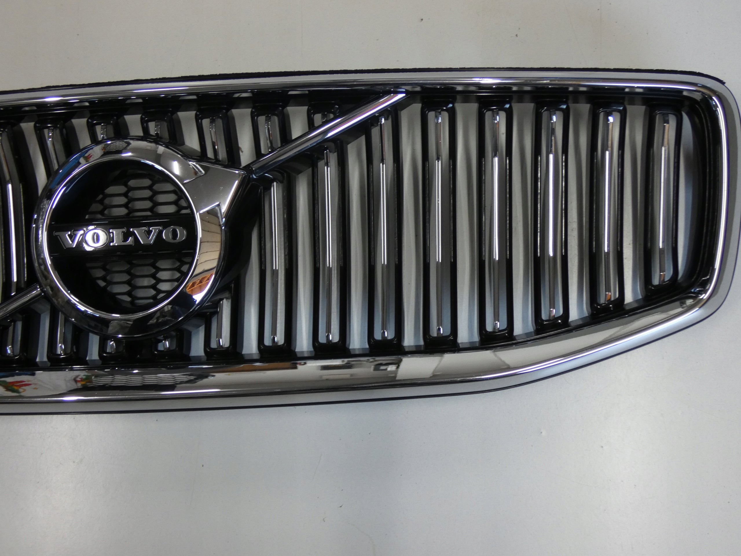 Kühlergrill Volvo V60 I FRONTGRILL 32132218 Kühlergitter