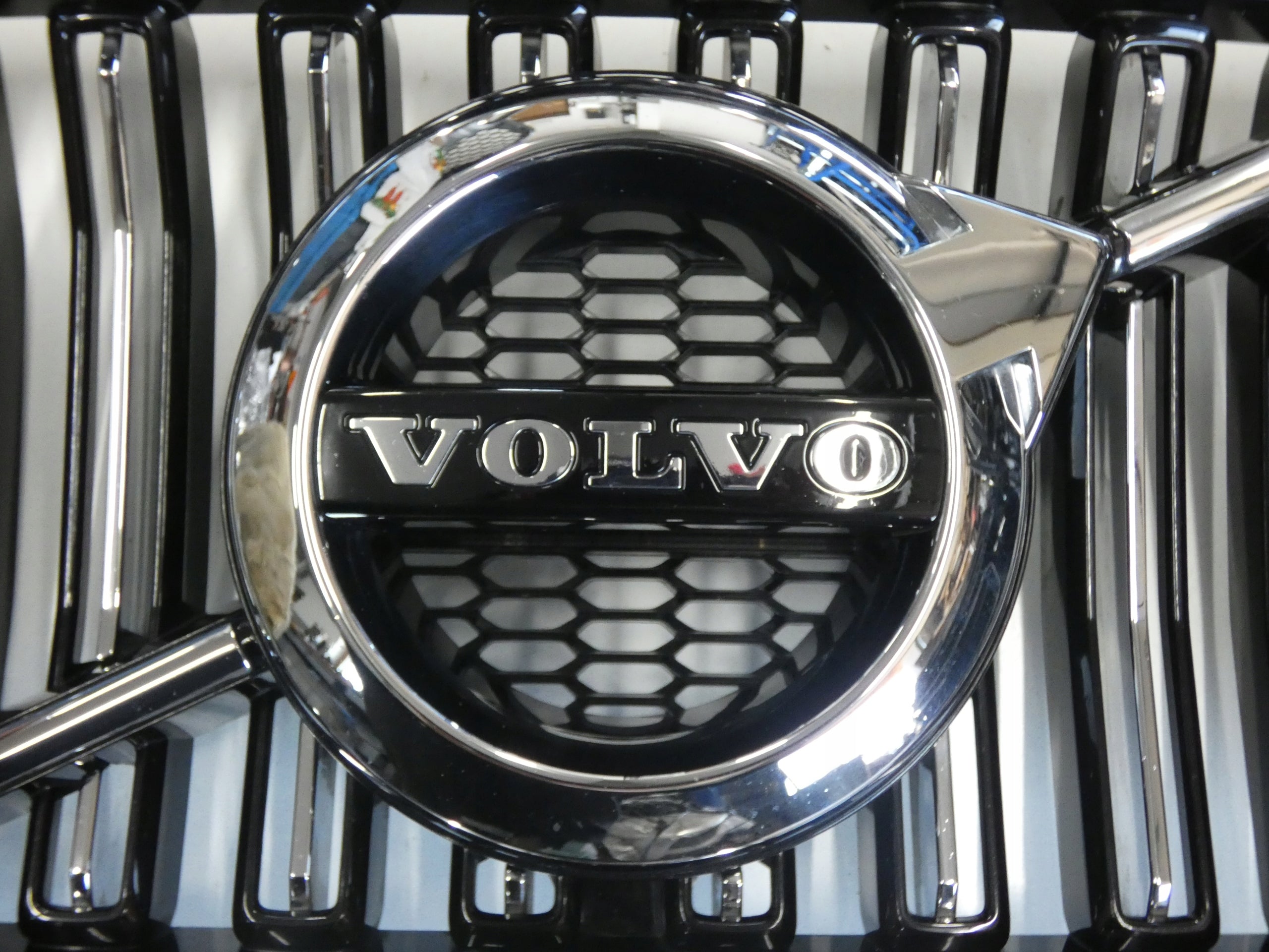 Kühlergrill Volvo V60 I FRONTGRILL 32132218 Kühlergitter