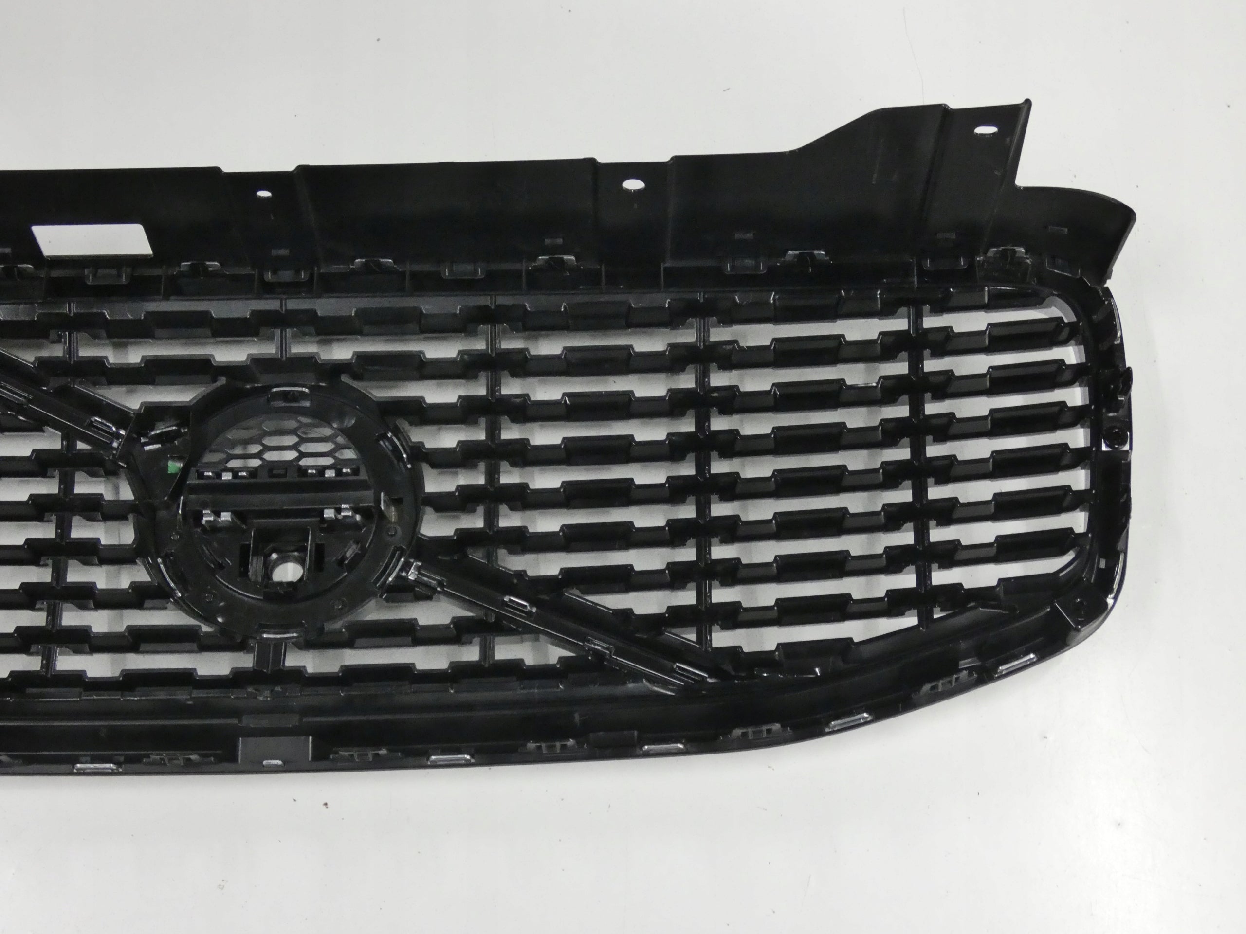 Kühlergrill Volvo II XC60 FRONTGRILL 32228570 Kühlergitter