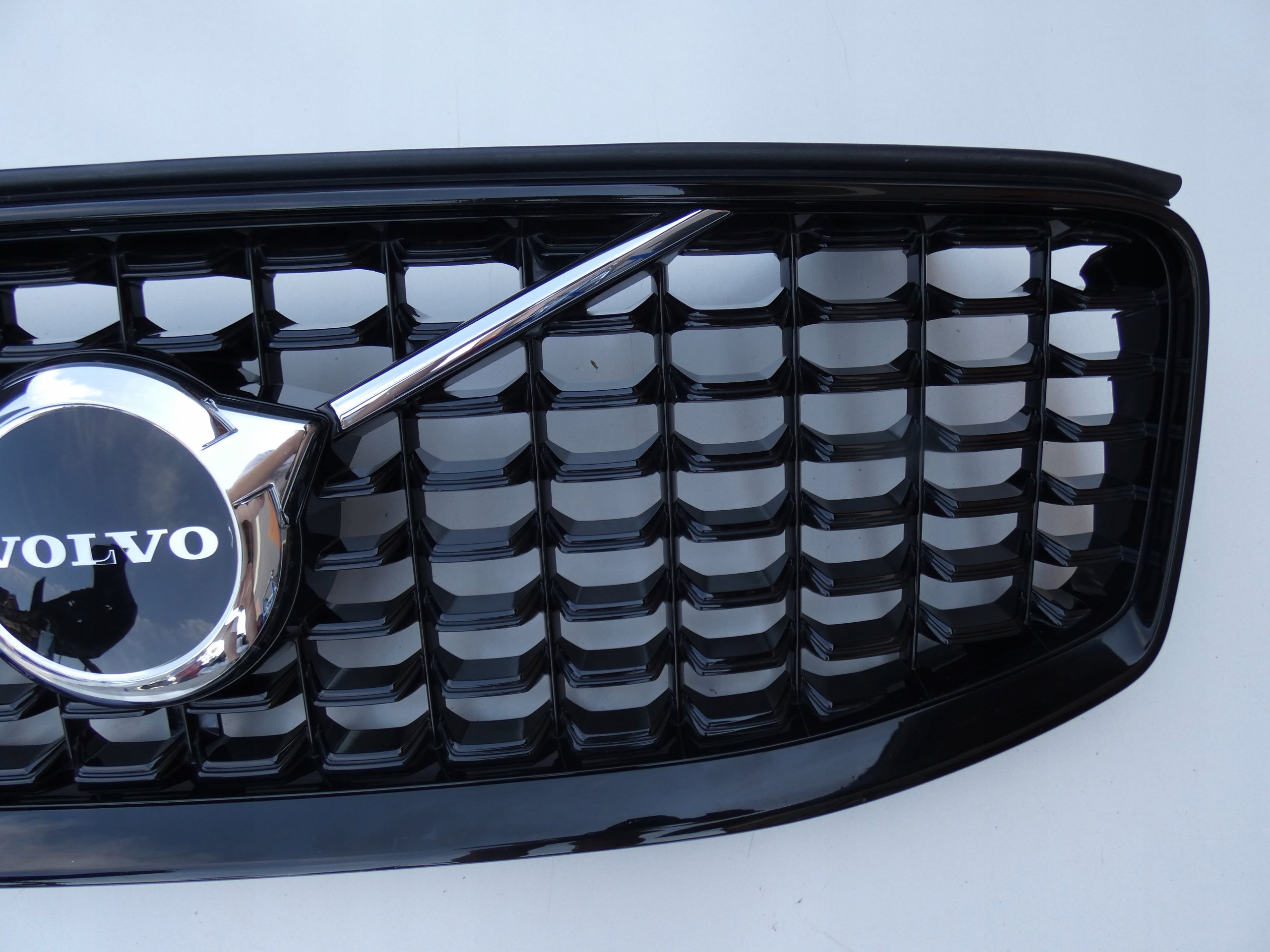 Kühlergrill Volvo XC60 FRONTGRILL 32291026 Kühlergitter