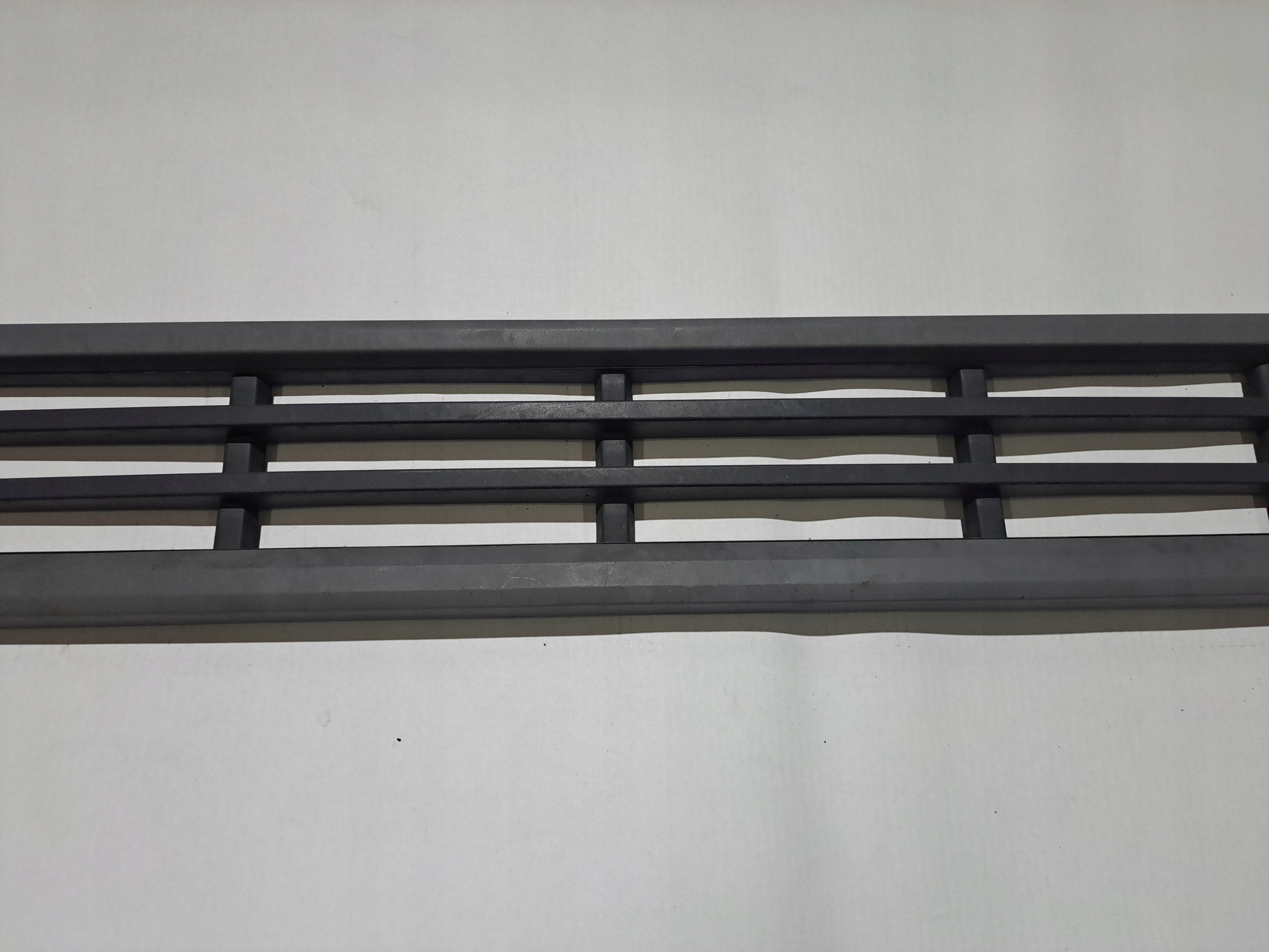 Kühlergrill Volvo  FRONTGRILL 82208512 Kühlergitter