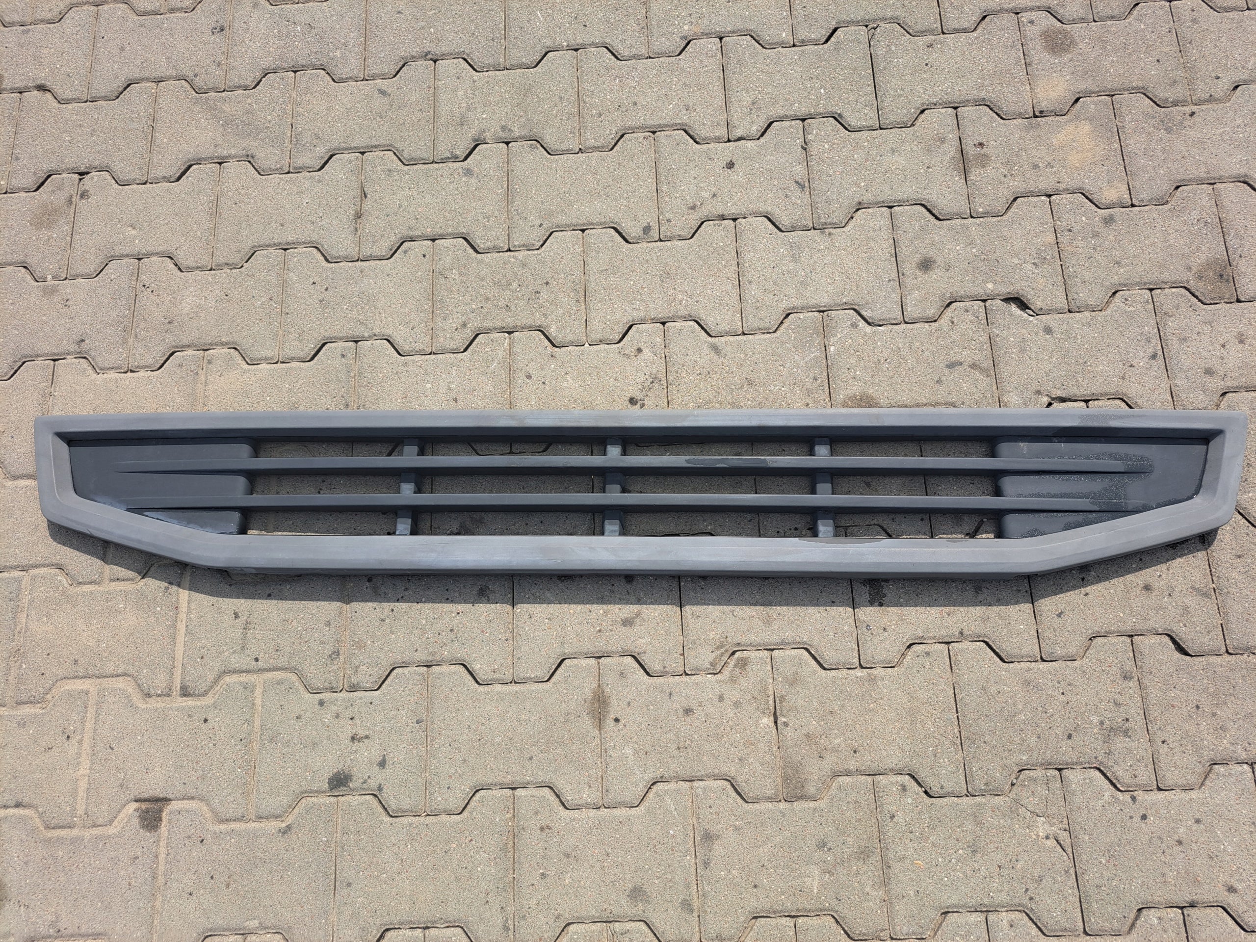 Kühlergrill Volvo  FRONTGRILL 82208512 Kühlergitter