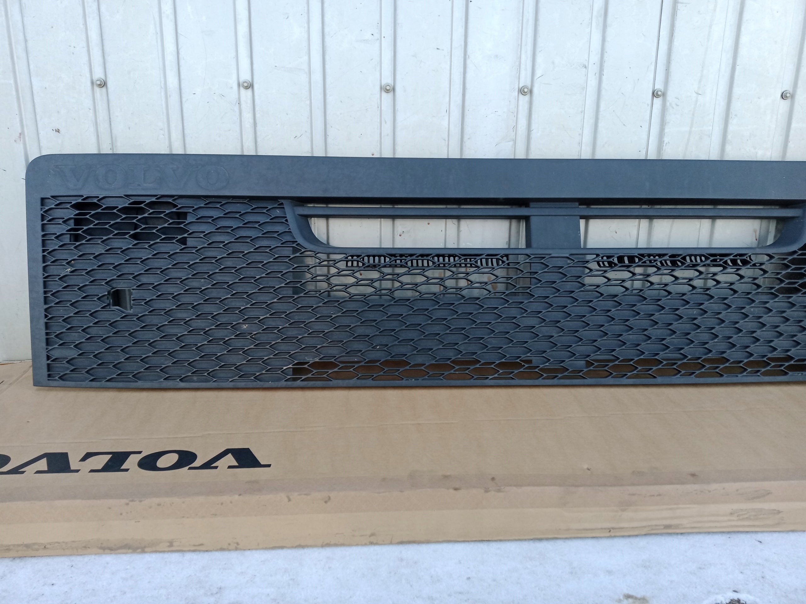 Kühlergrill Volvo 40 FRONTGRILL 84033228 Kühlergitter