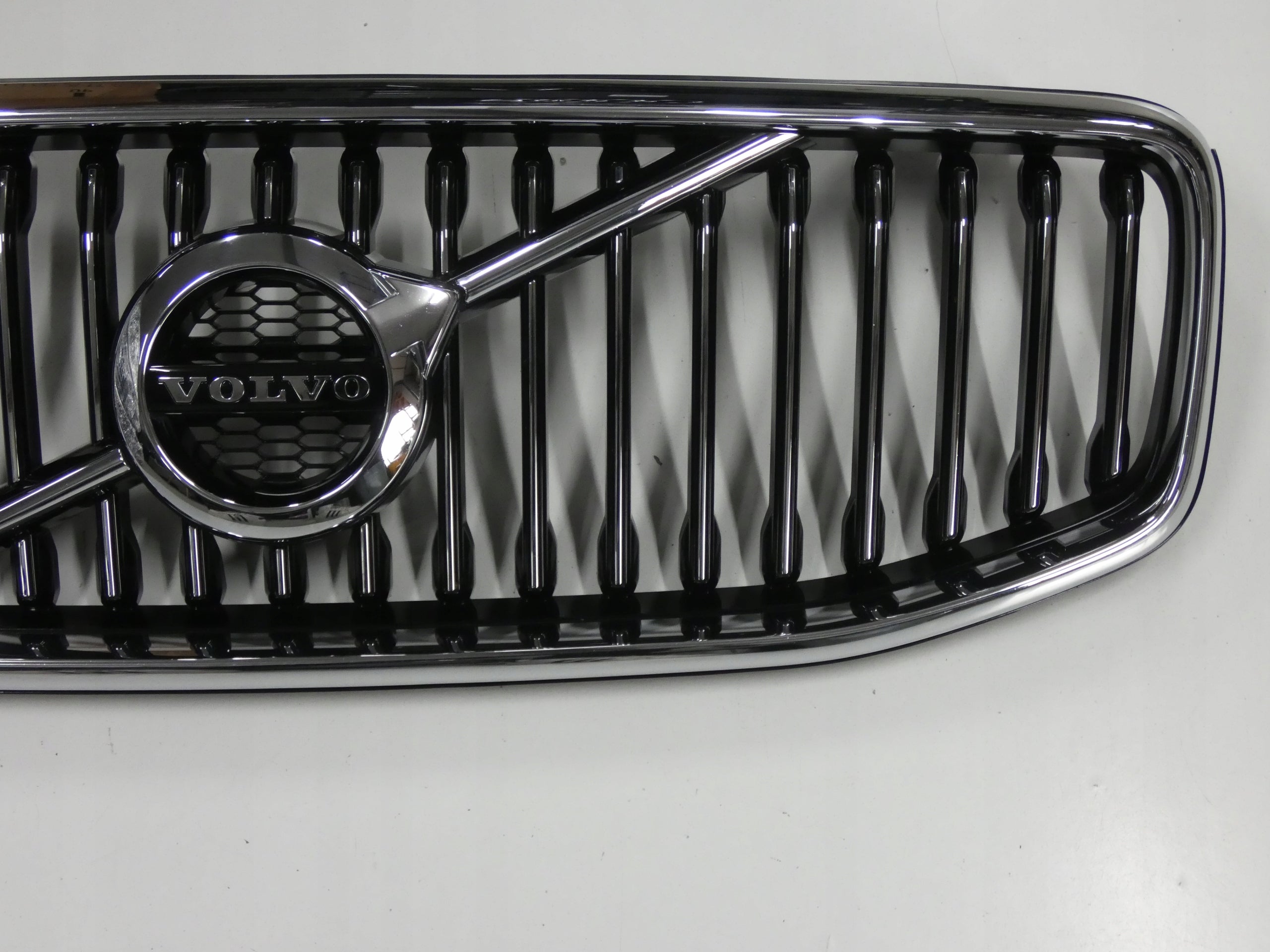 Kühlergrill Volvo II XC60 142 XC60 I FRONTGRILL 31425535 Kühlergitter