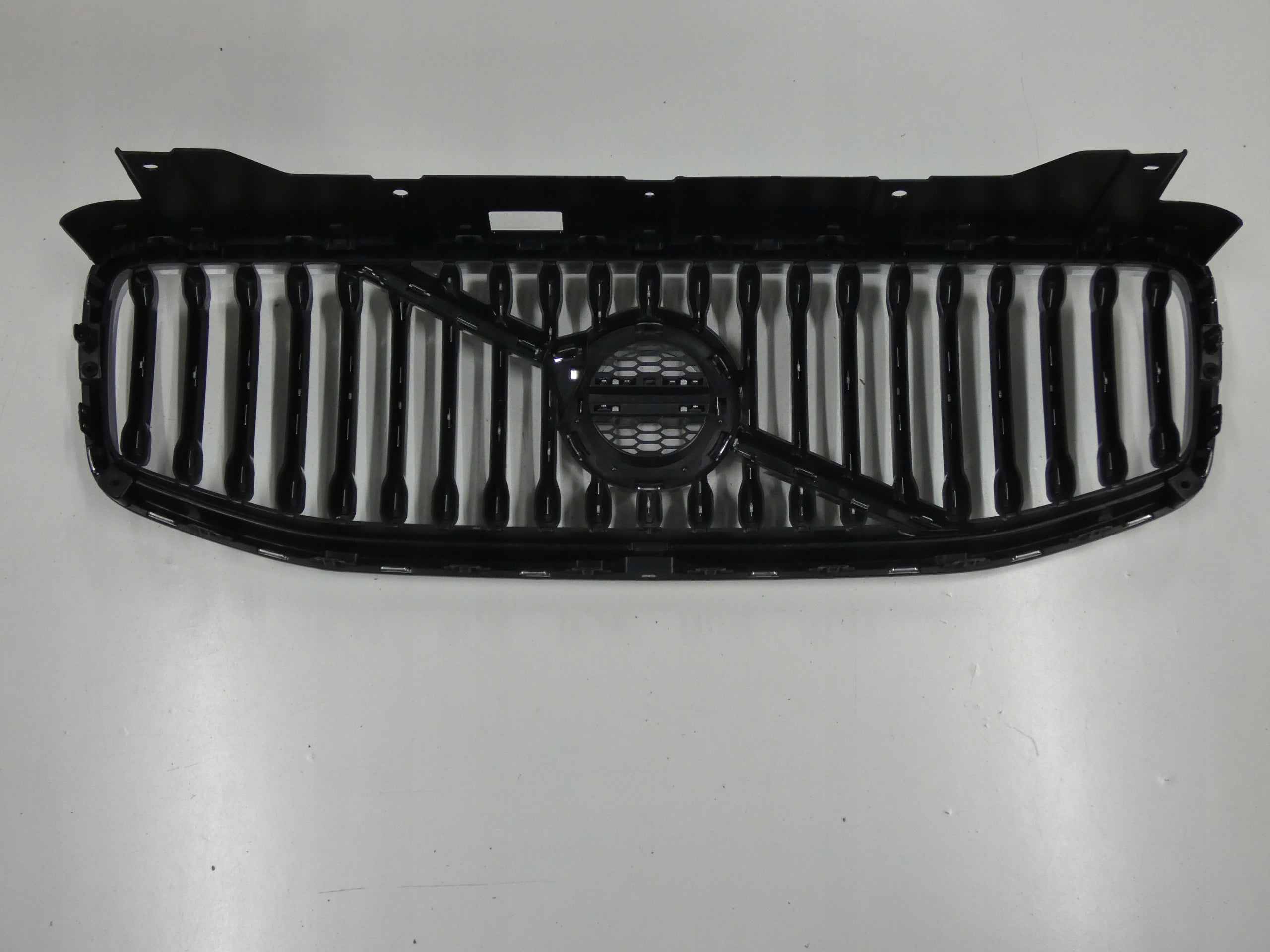 Kühlergrill Volvo II XC60 142 XC60 I FRONTGRILL 31425535 Kühlergitter