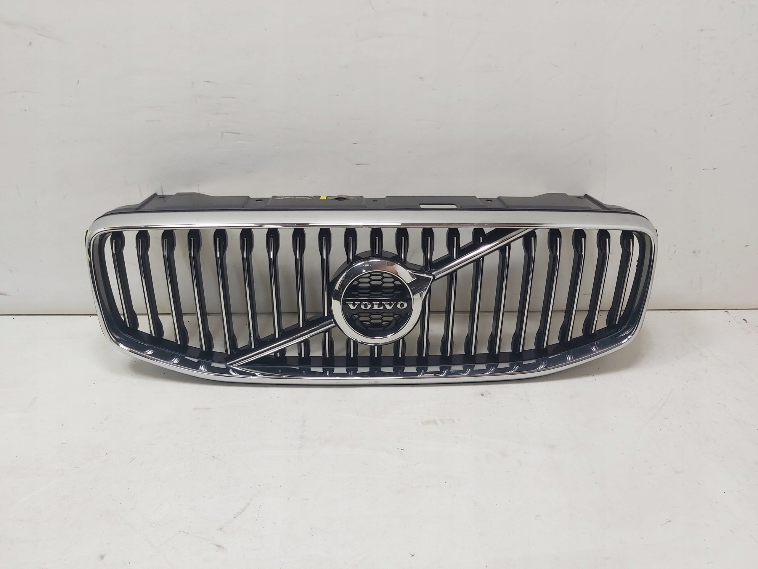  Kühlergrill Volvo 142 XC 60 II FRONTGRILL 31425535 Kühlergitter product image