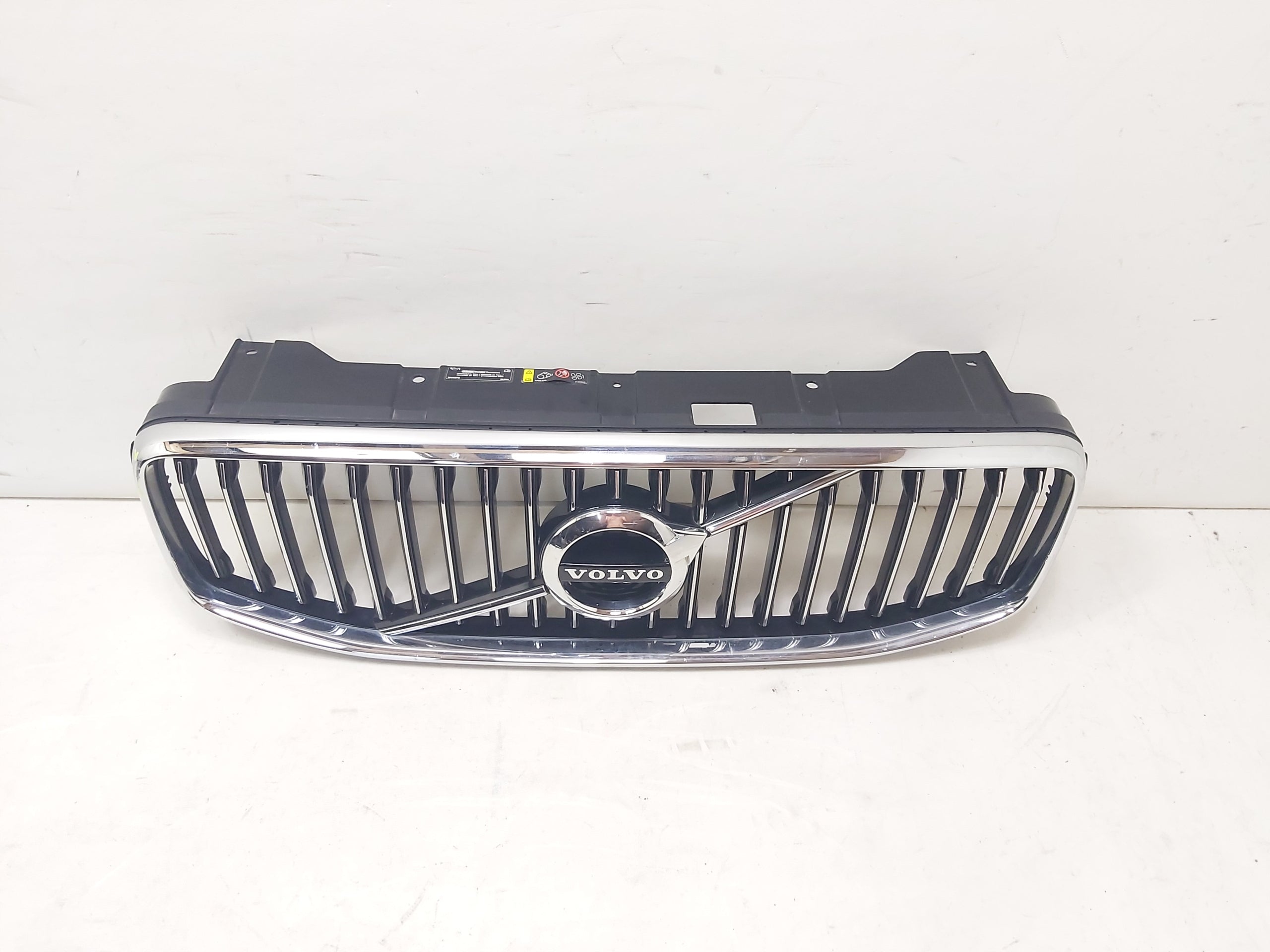 Kühlergrill Volvo 142 XC 60 II FRONTGRILL 31425535 Kühlergitter