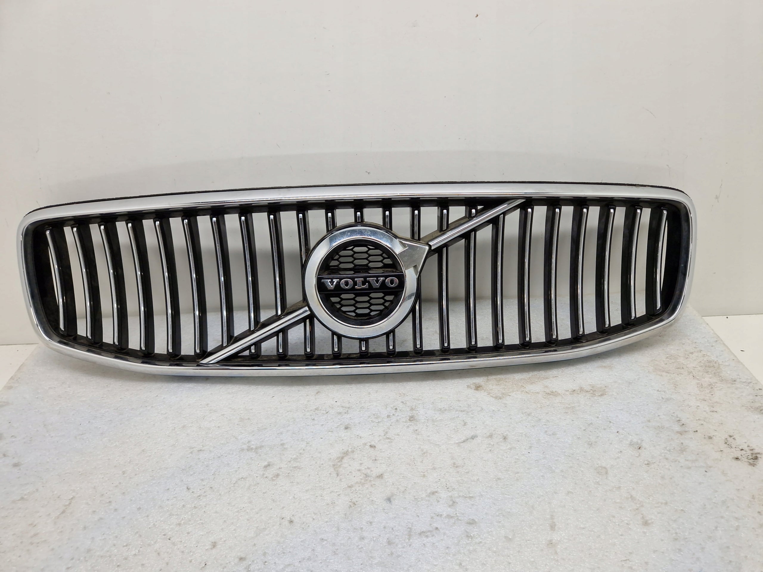  Kühlergrill Volvo 142 S90 V90 II FRONTGRILL 31425412 Kühlergitter product image