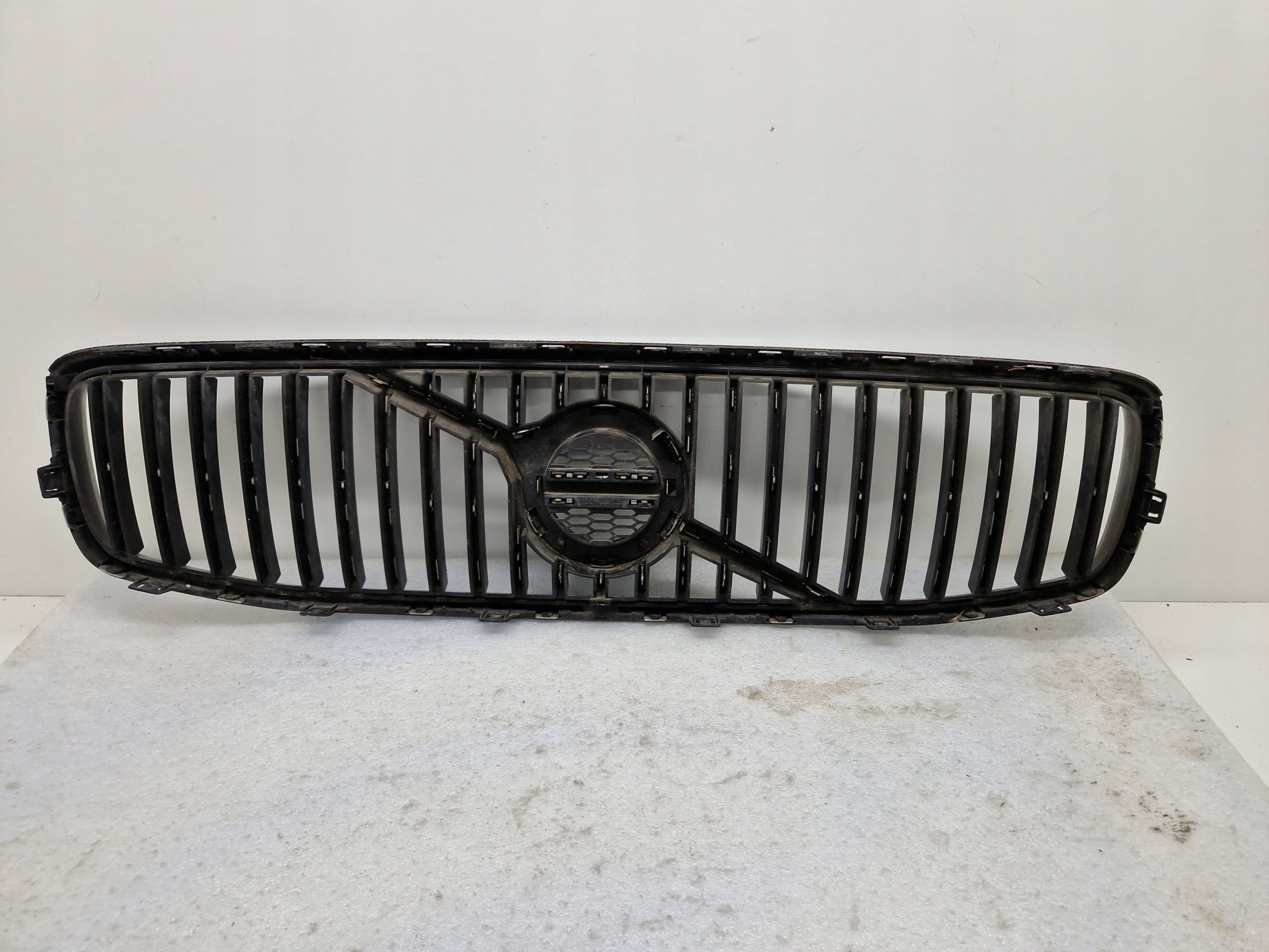 Kühlergrill Volvo 142 S90 V90 II FRONTGRILL 31425412 Kühlergitter