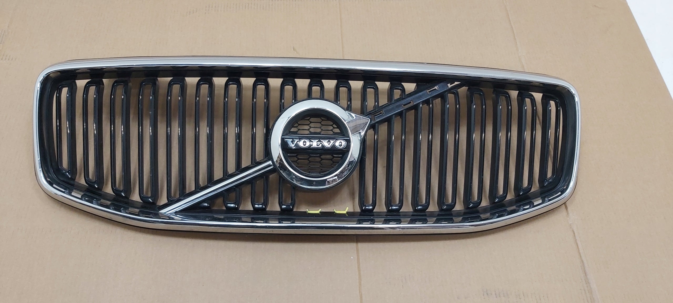  Kühlergrill Volvo XC60 II 142 FRONTGRILL 31425532 Kühlergitter product image