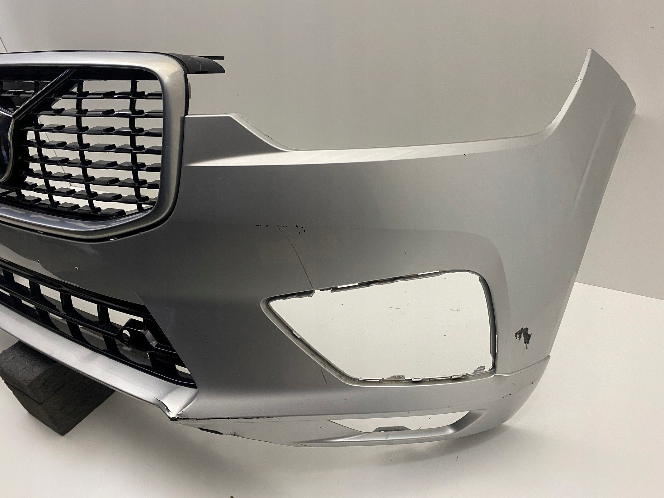 Kühlergrill Volvo 142 XC60 II 2 FRONTGRILL 31425534 Kühlergitter