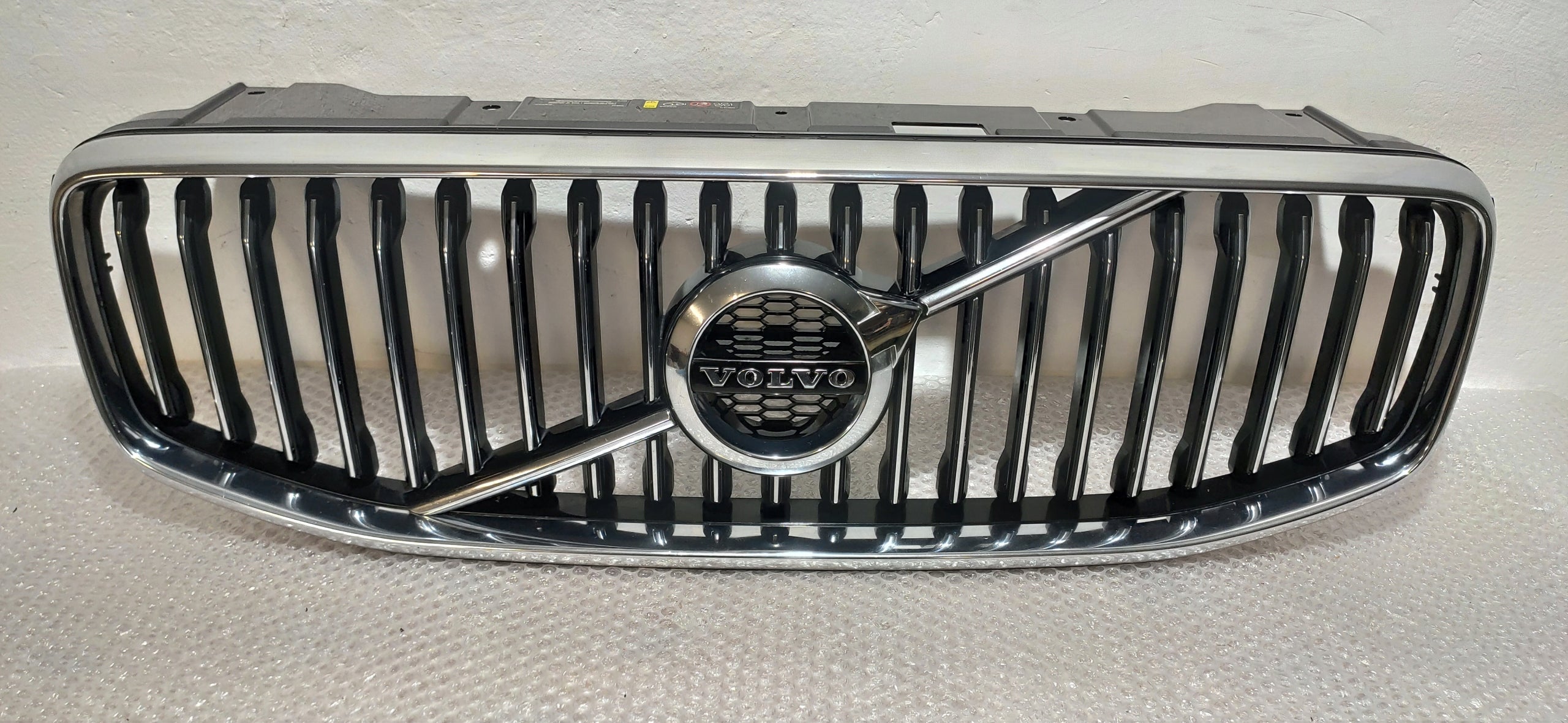  Kühlergrill Volvo 142 XC60 II 2 FRONTGRILL 31425535 Kühlergitter product image