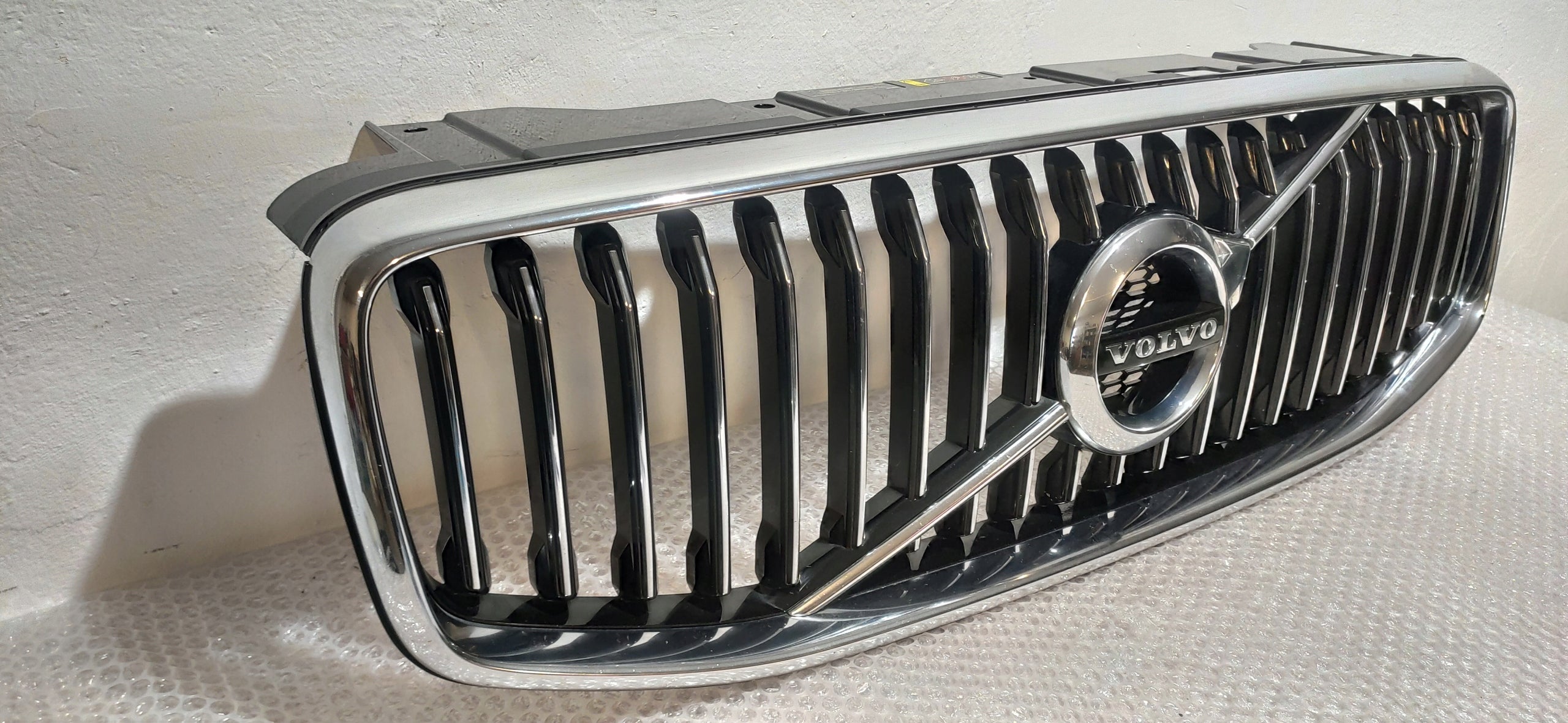 Kühlergrill Volvo 142 XC60 II 2 FRONTGRILL 31425535 Kühlergitter