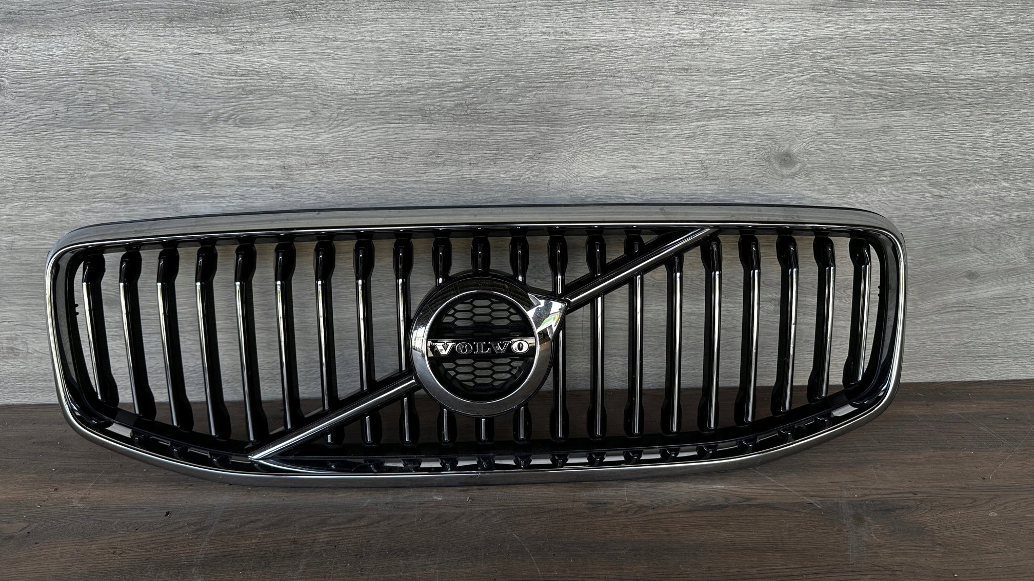 Kühlergrill Volvo XC60 II 142 FRONTGRILL 31425535 Kühlergitter