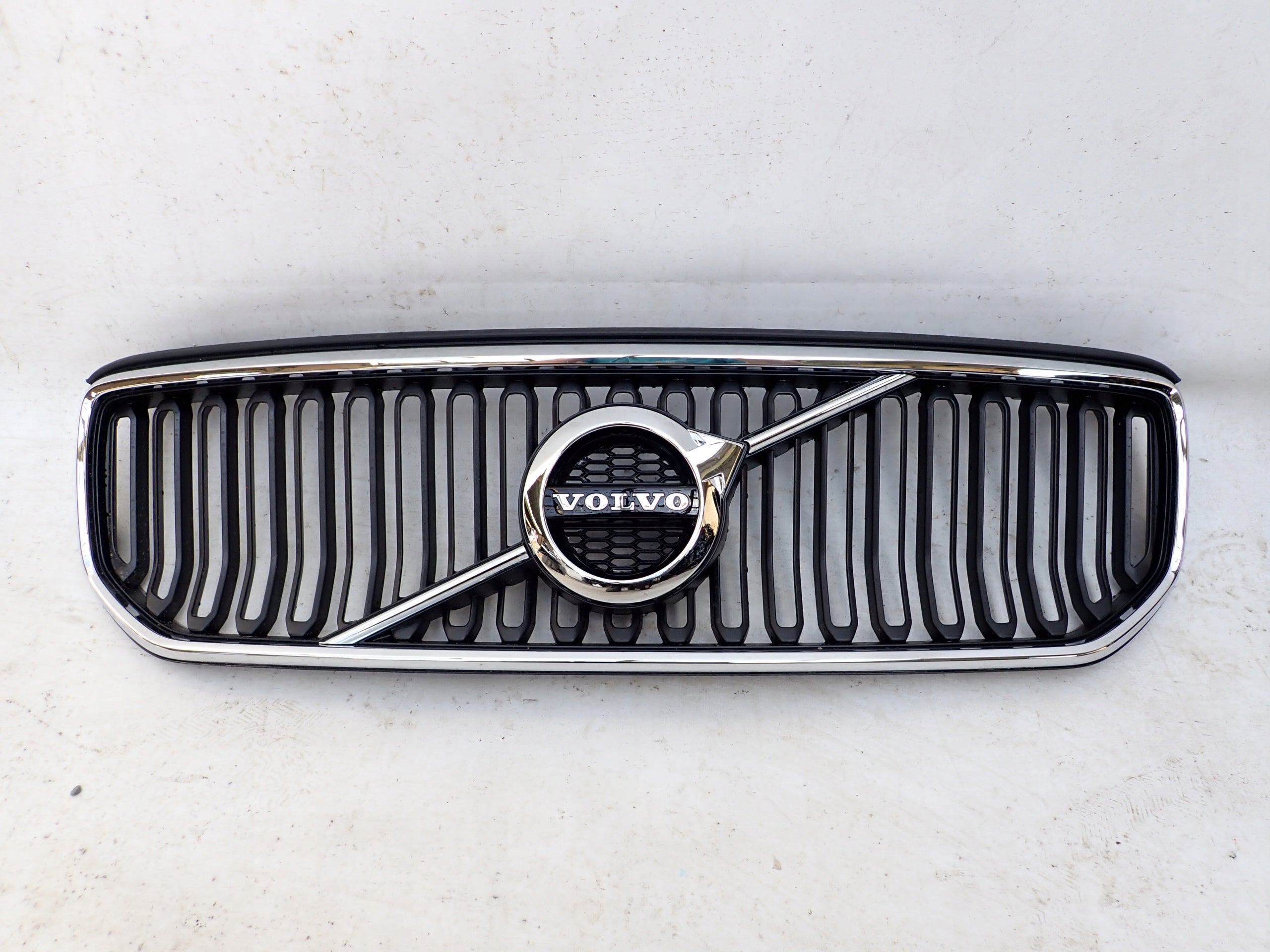  Kühlergrill Volvo XC60 II 142 FRONTGRILL 31425535 Kühlergitter product image